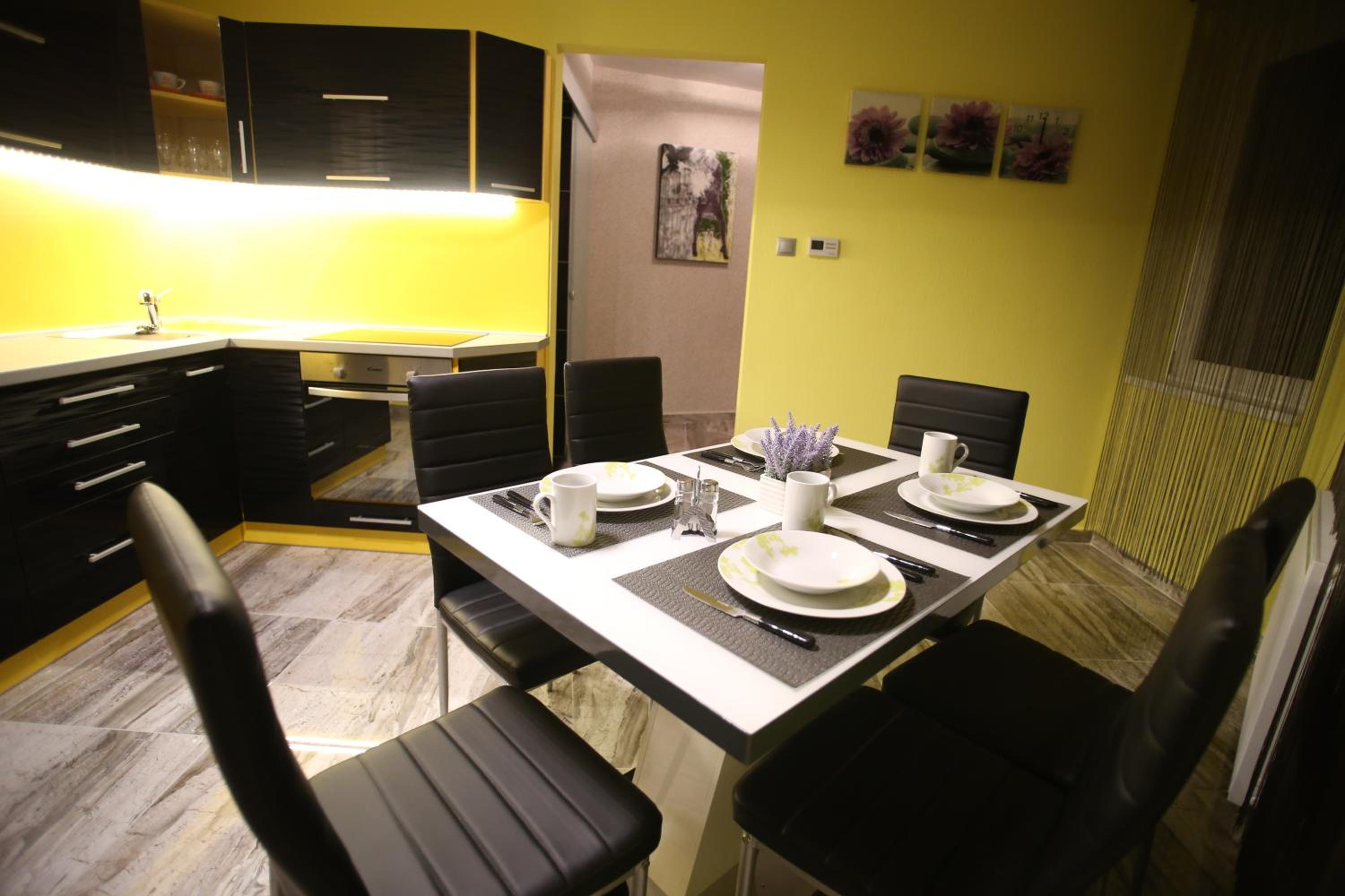 Deluxe Apartment - Photo 8
