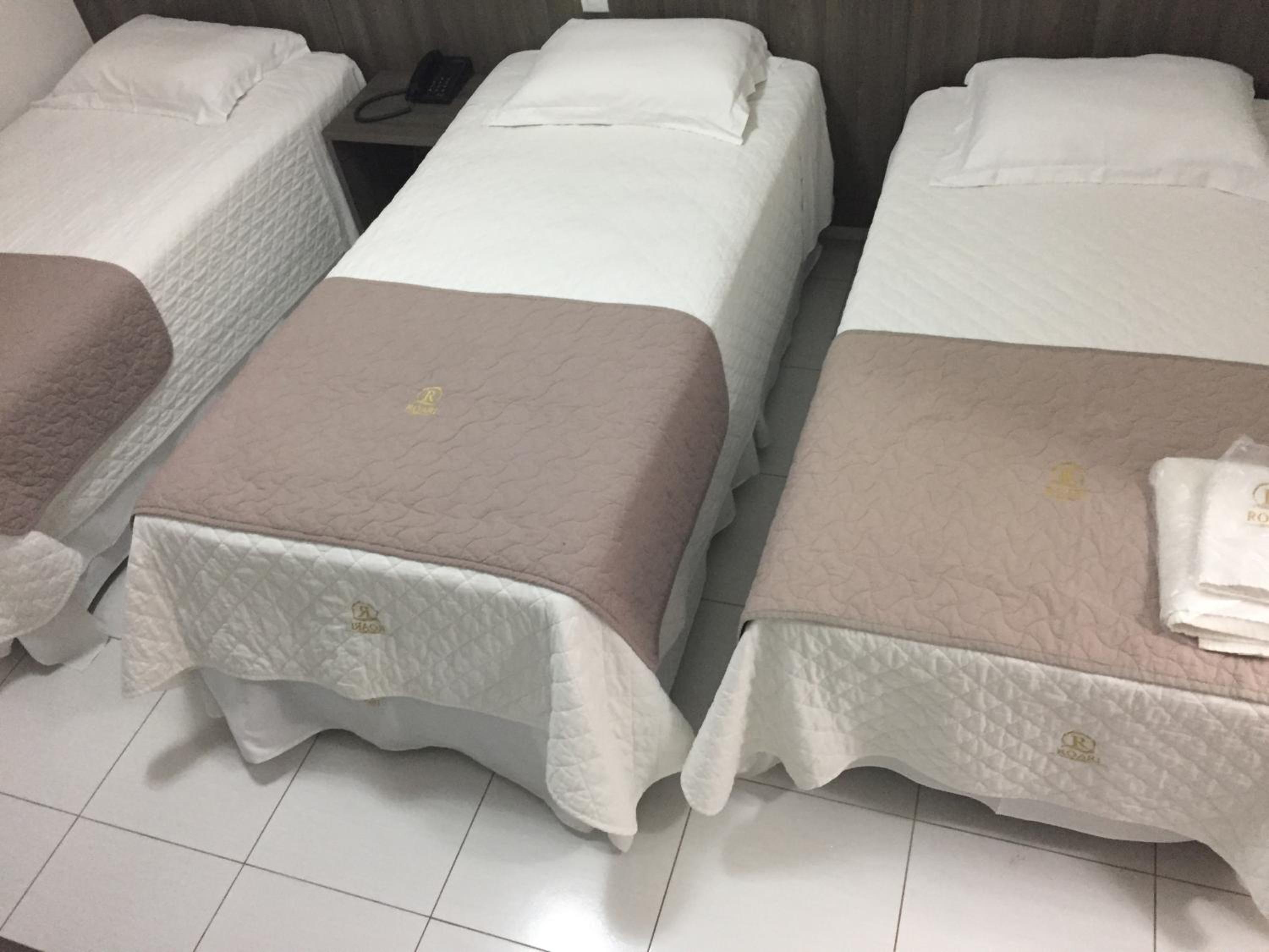 Deluxe Triple Room photo 3