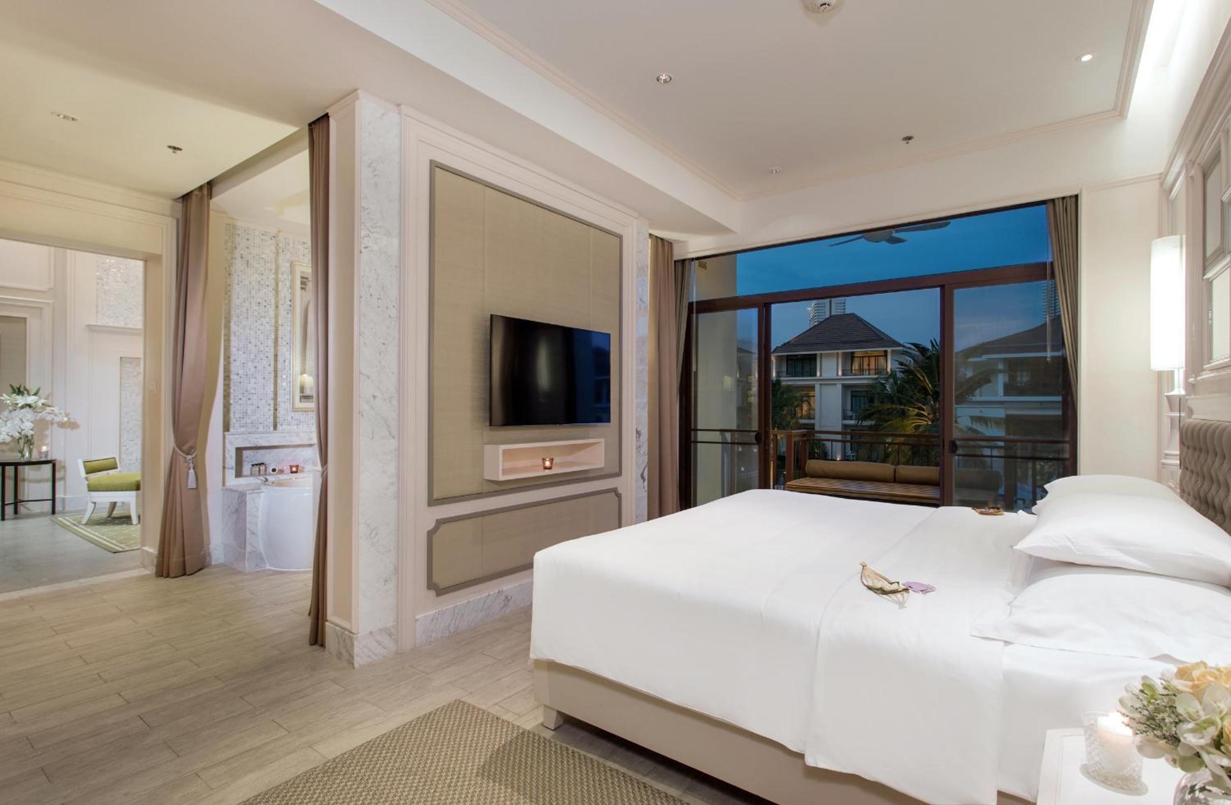 Suite ( 24 hours Use of Room )