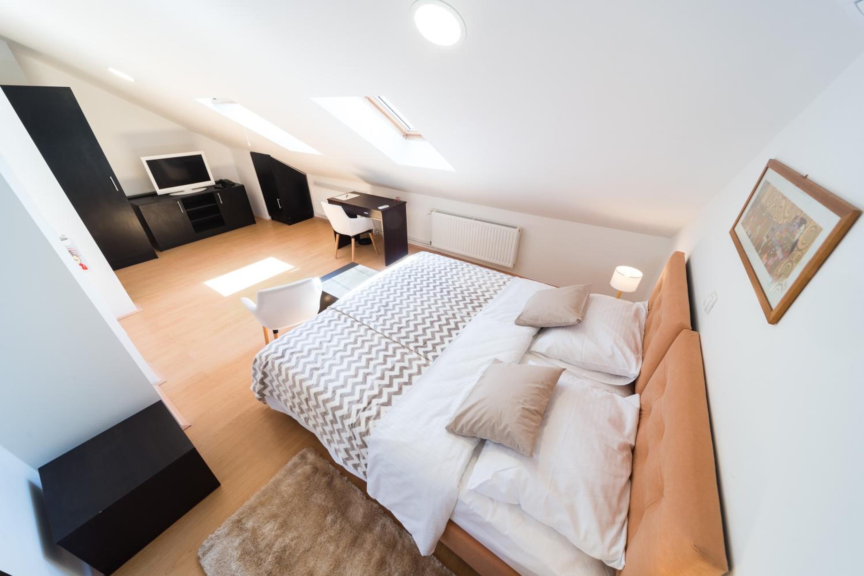 Double or Twin Room with Private Bathroom