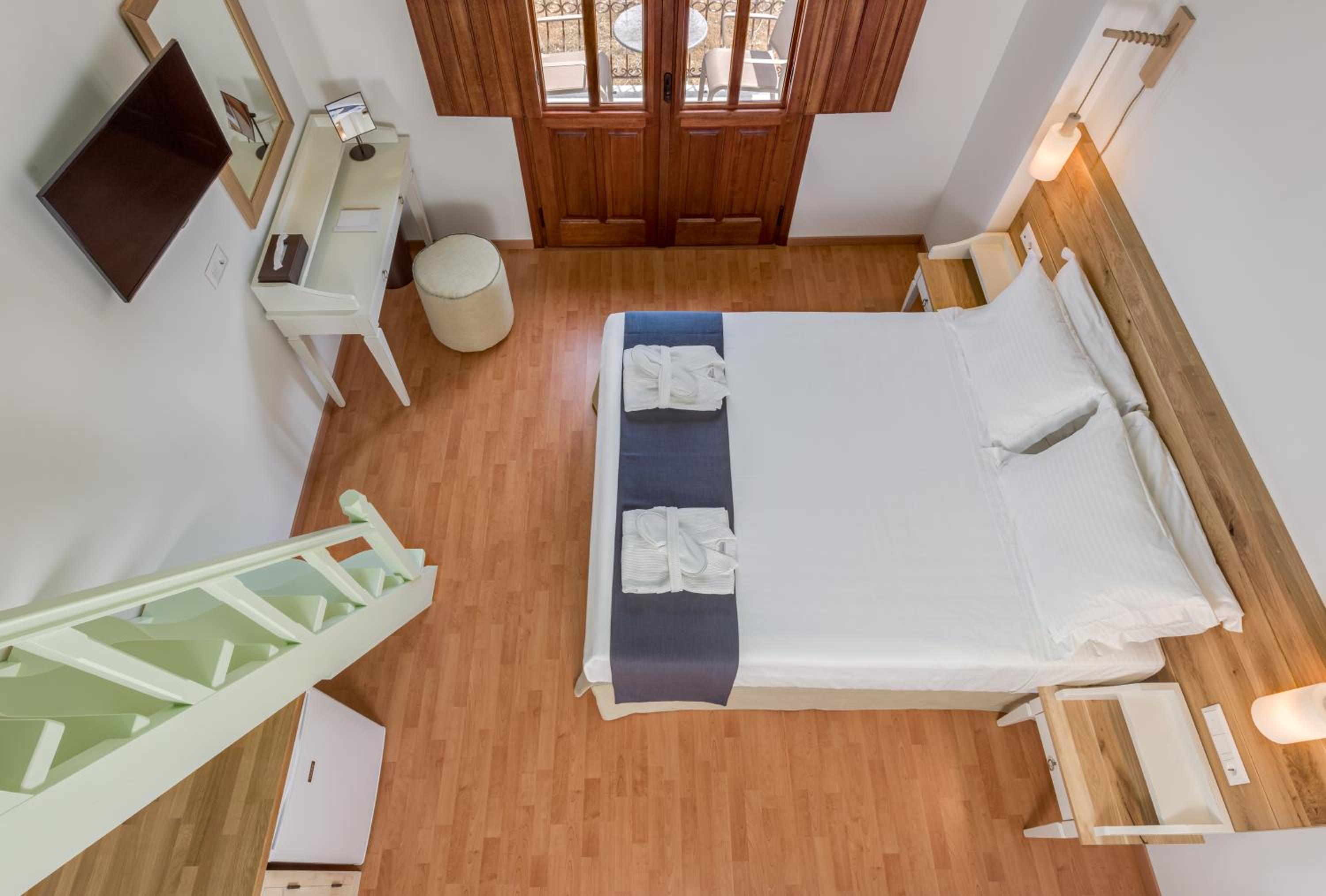 Family Apartment with Sea View photo 3