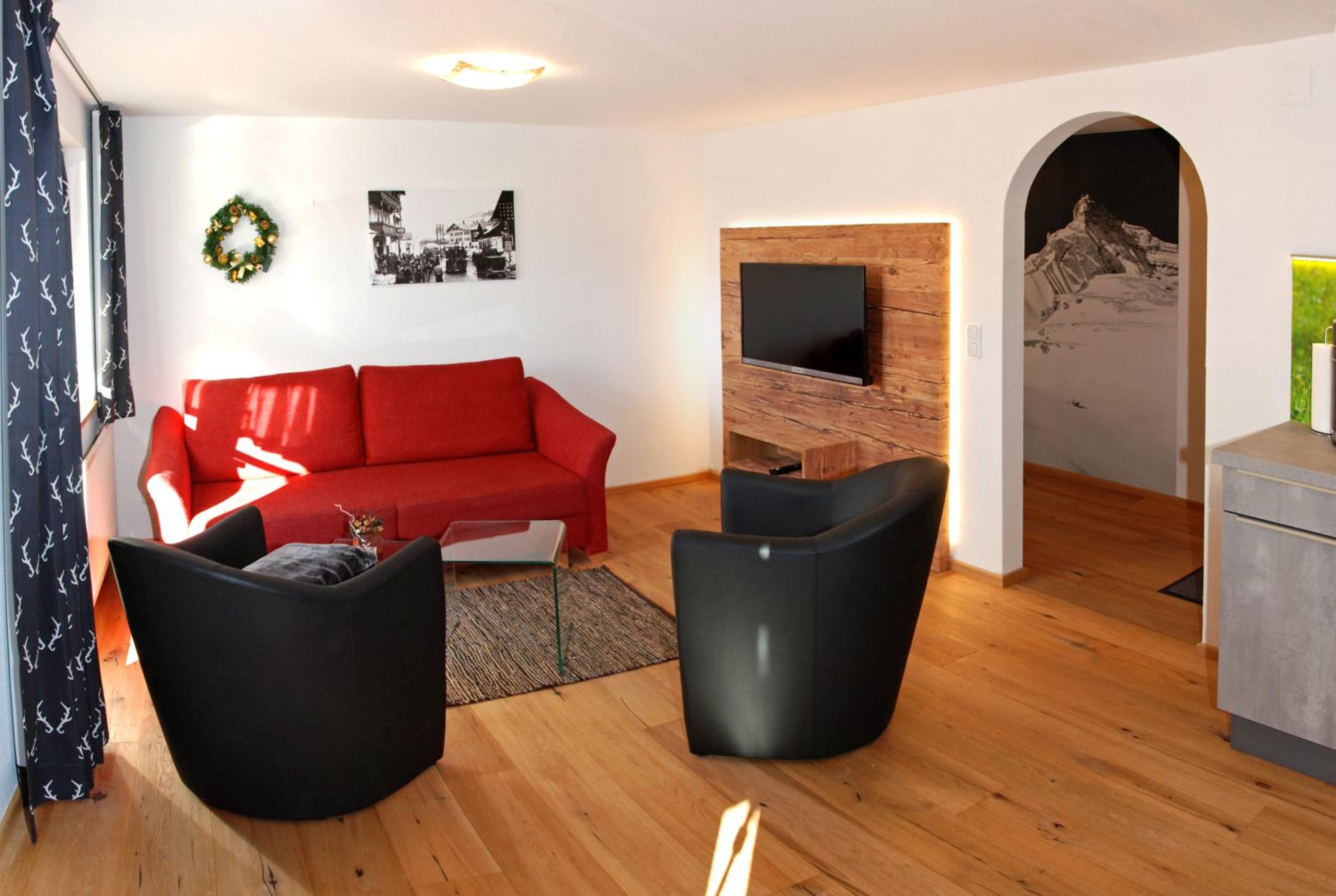 Apartment with Balcony photo 1