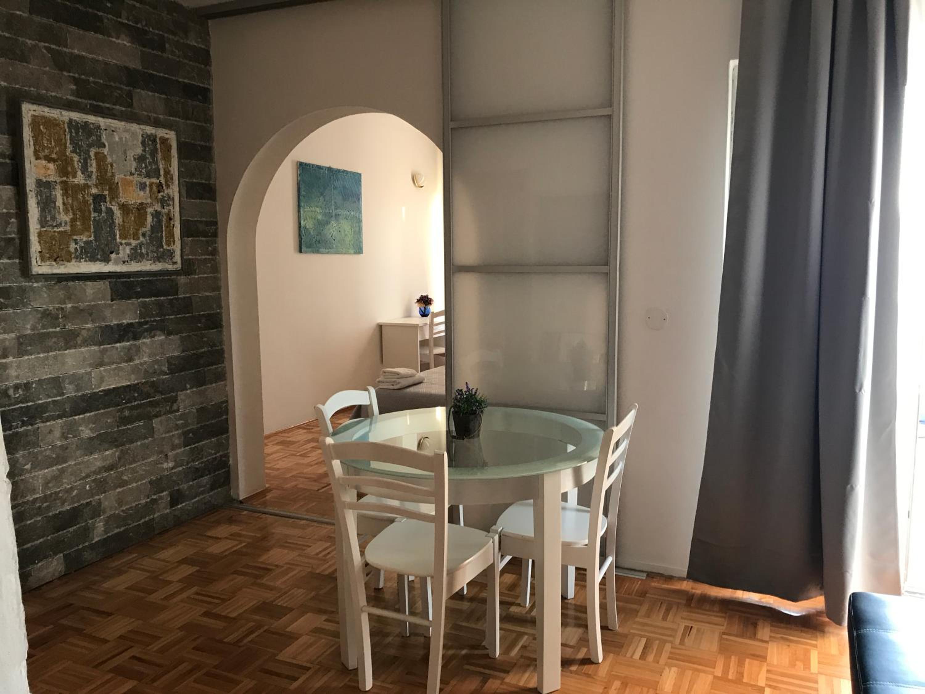Two-Bedroom Apartment with Sea View photo 2