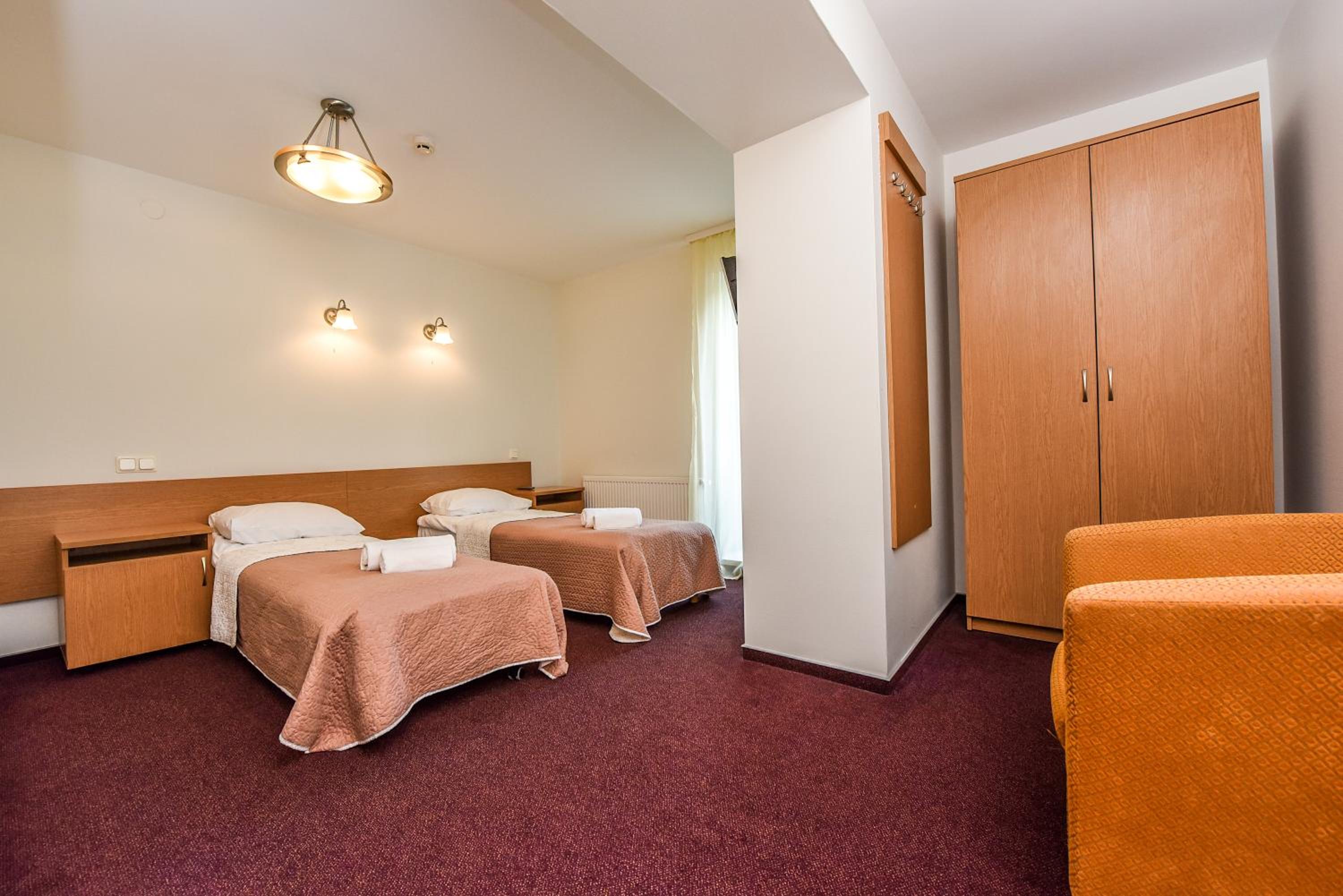 Family Apartment (2 Adults + 2 Children) - Photo 4