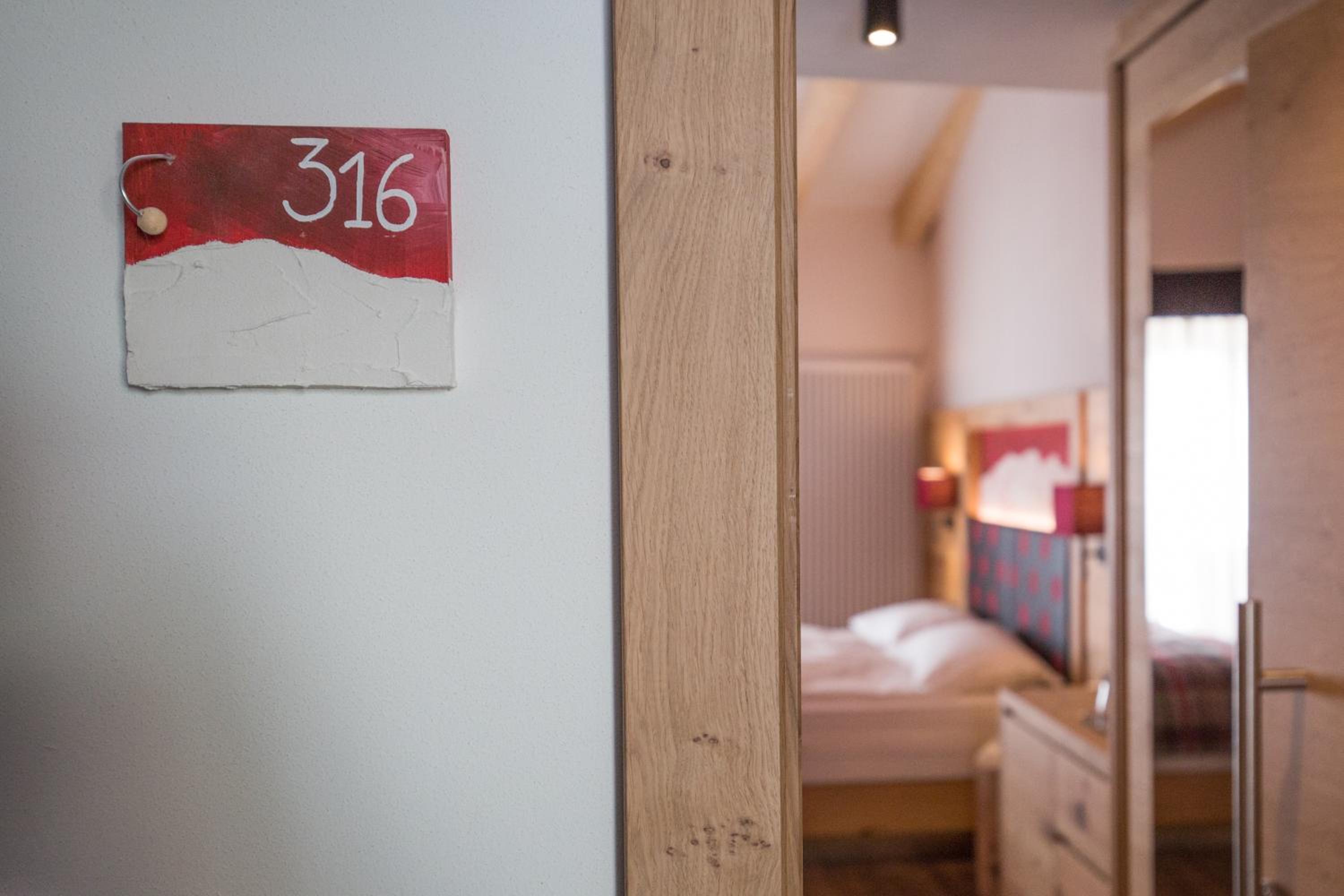 Junior Suite with Balcony photo 2