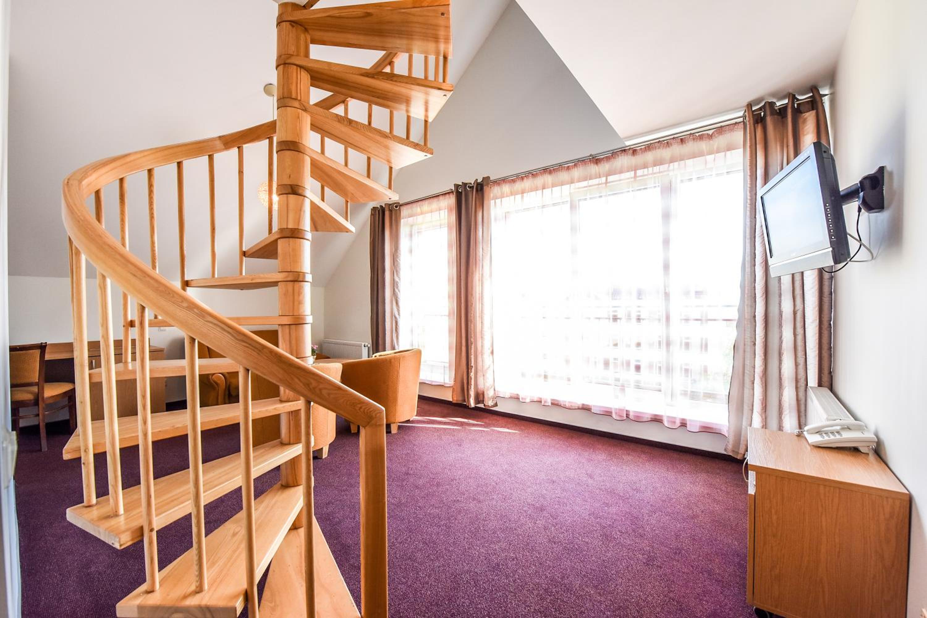Standard Suite - Photo 3