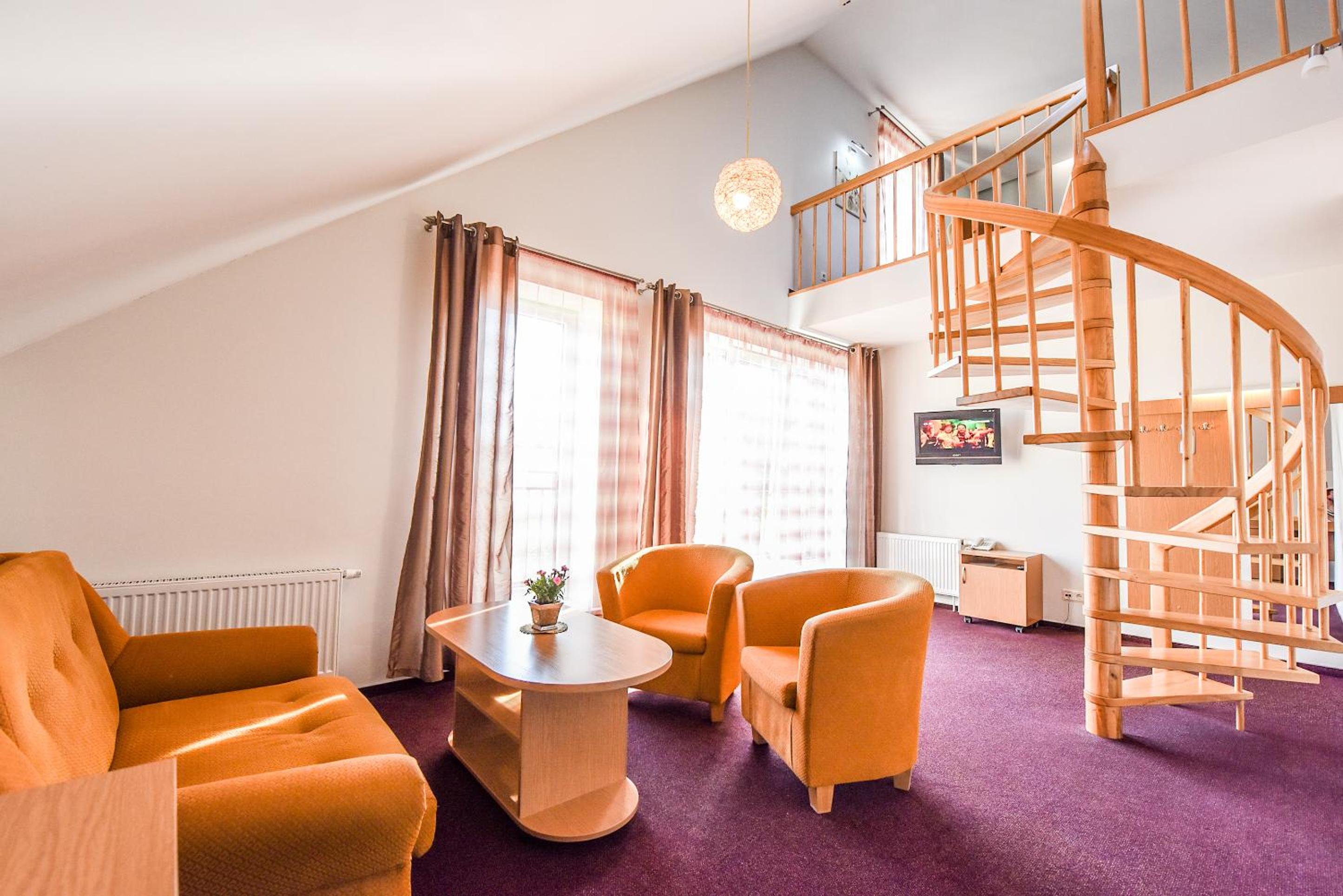 Standard Suite - Photo 5