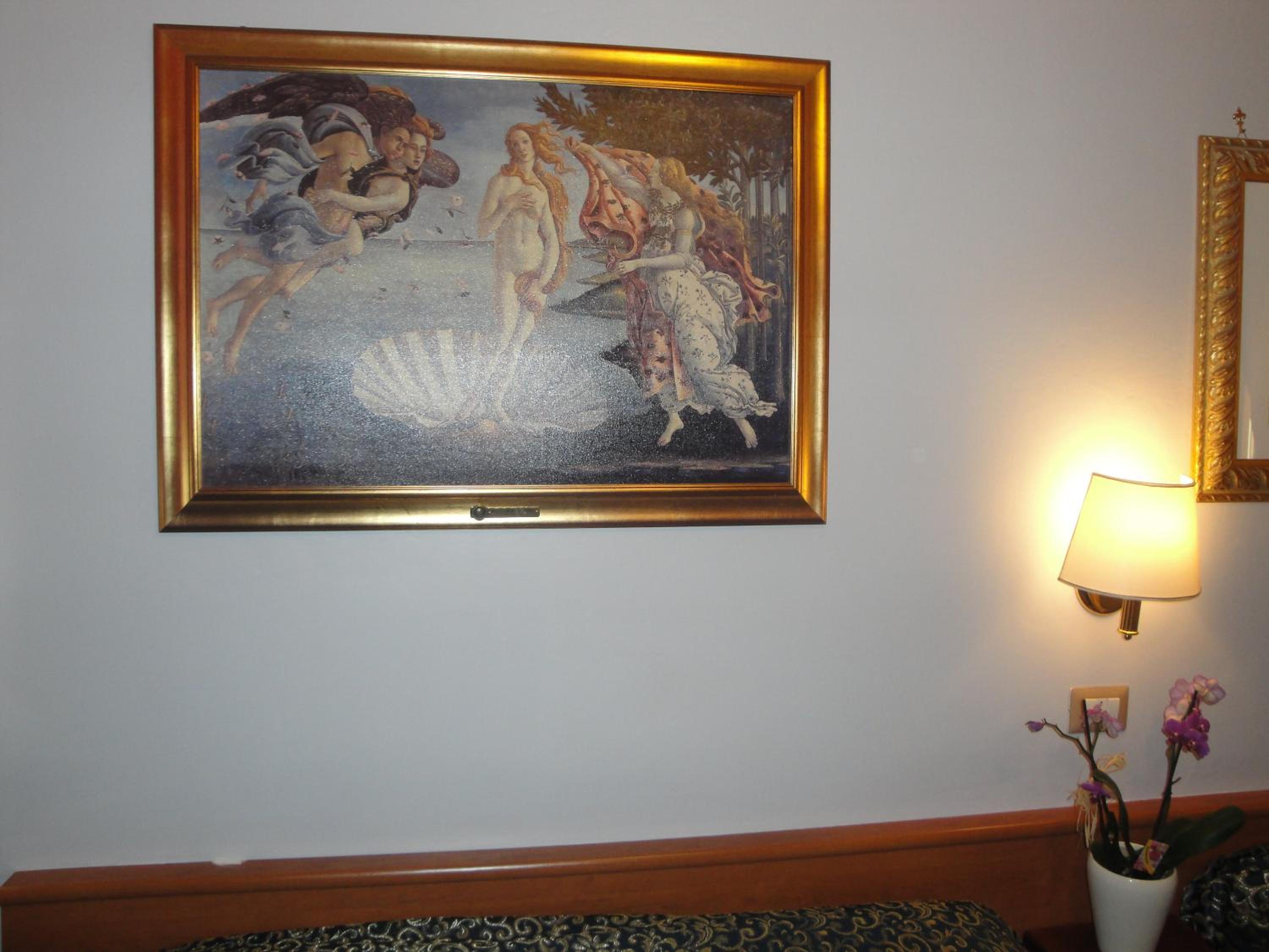 Triple Room thumbnail 6