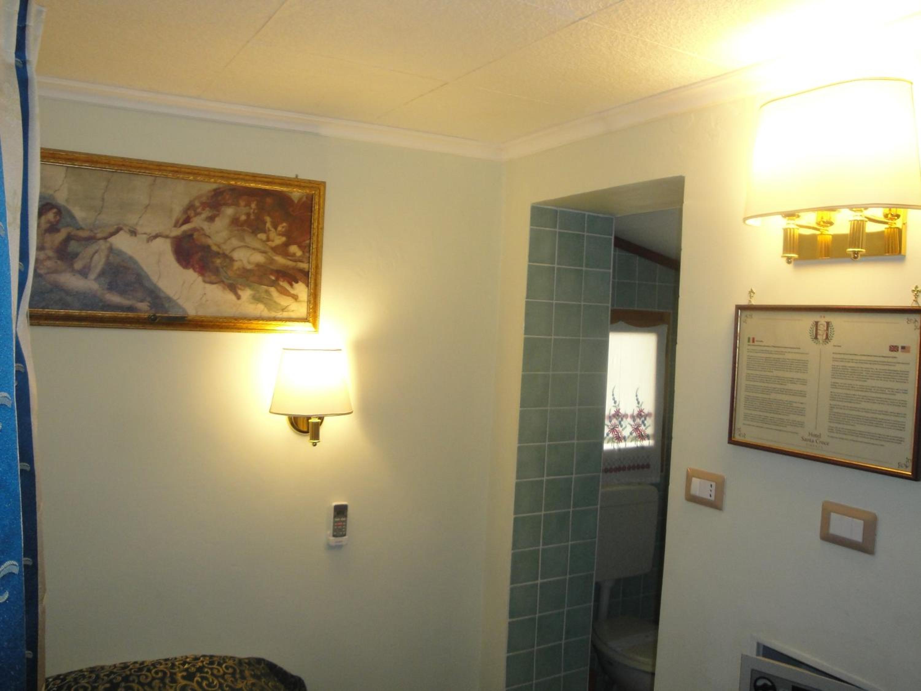 Economy Double Room - Dependance thumbnail 6