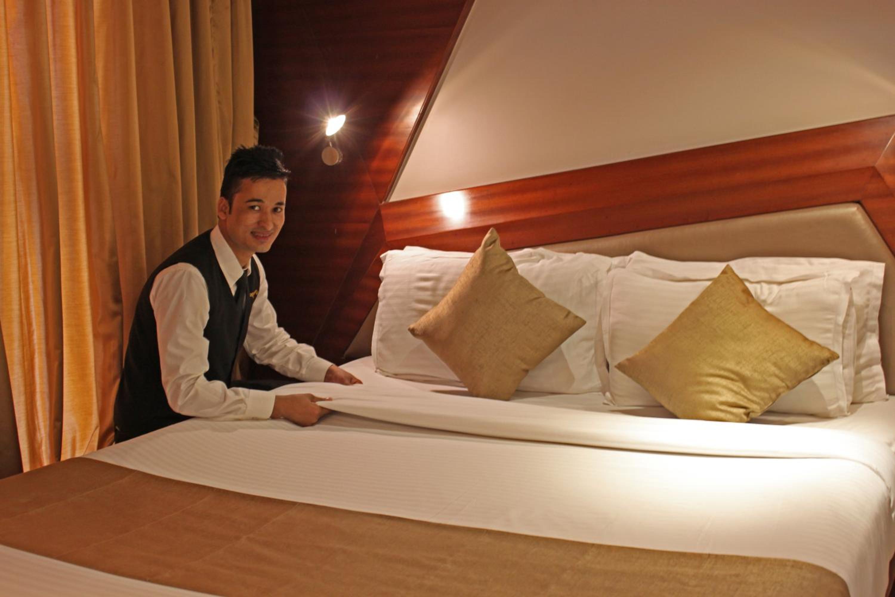 Superior Double or Twin Room with Airport Transfers - Photo 9