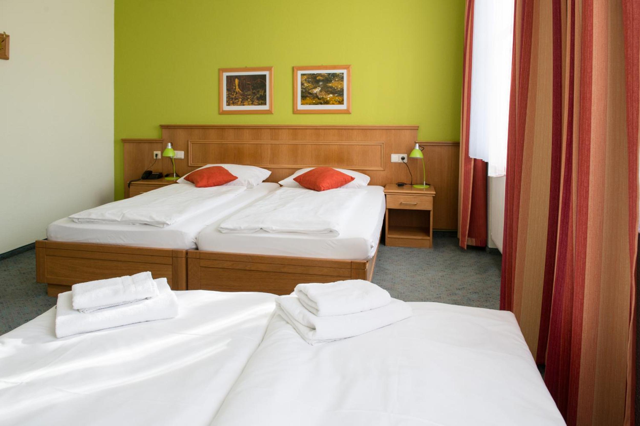 Standard Quadruple Room - Photo 1