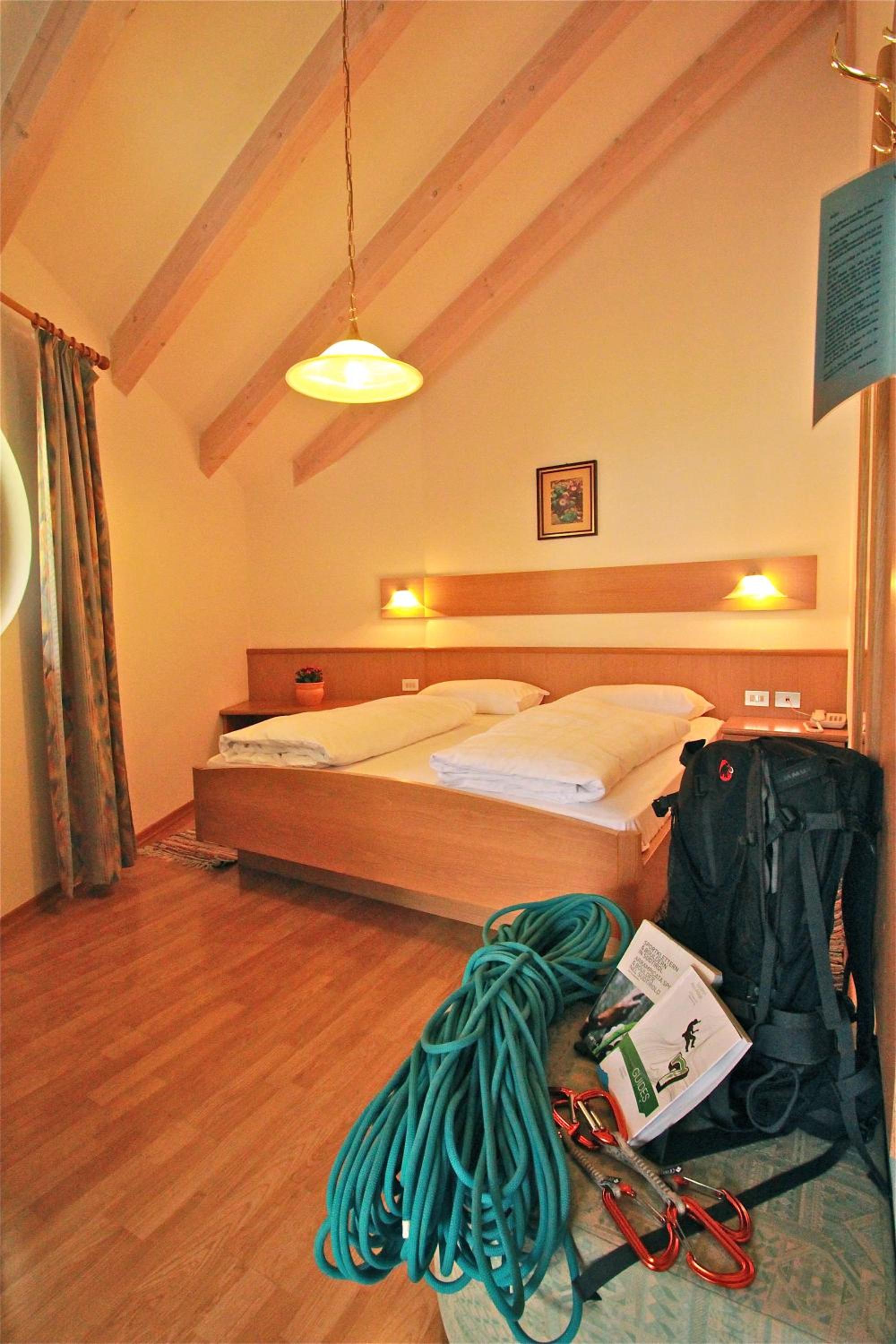 Two Connecting Double Rooms with Mountain View photo 2