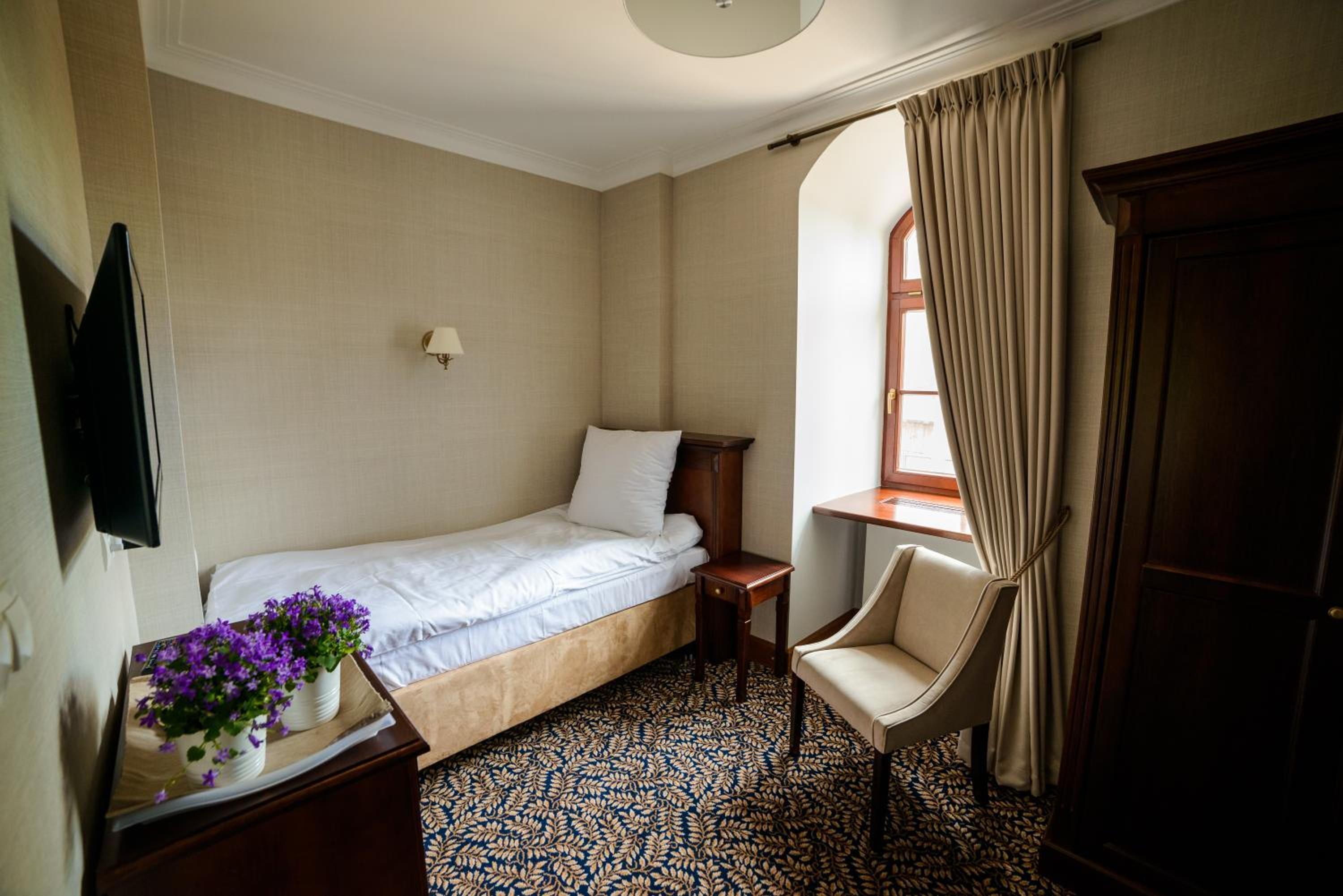 Single Room with Bathroom