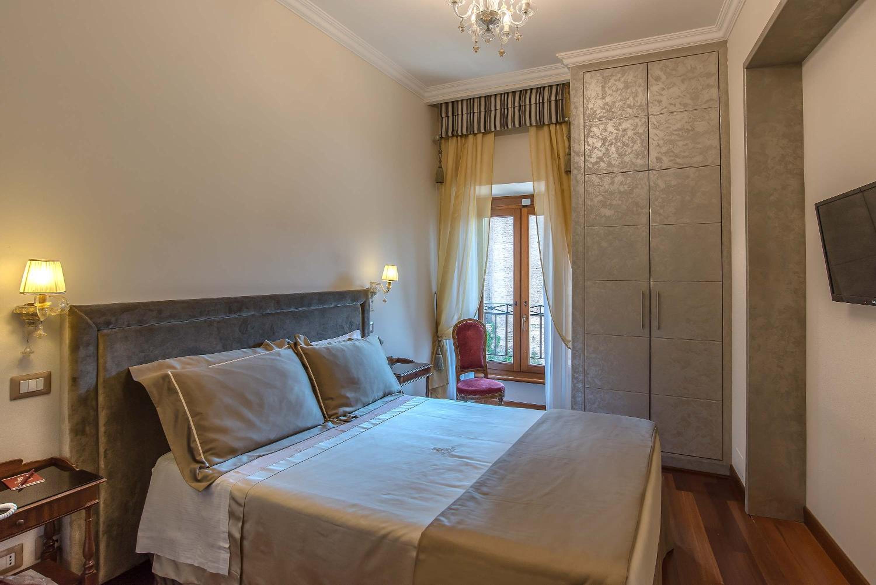Classic Double Room for Single Use