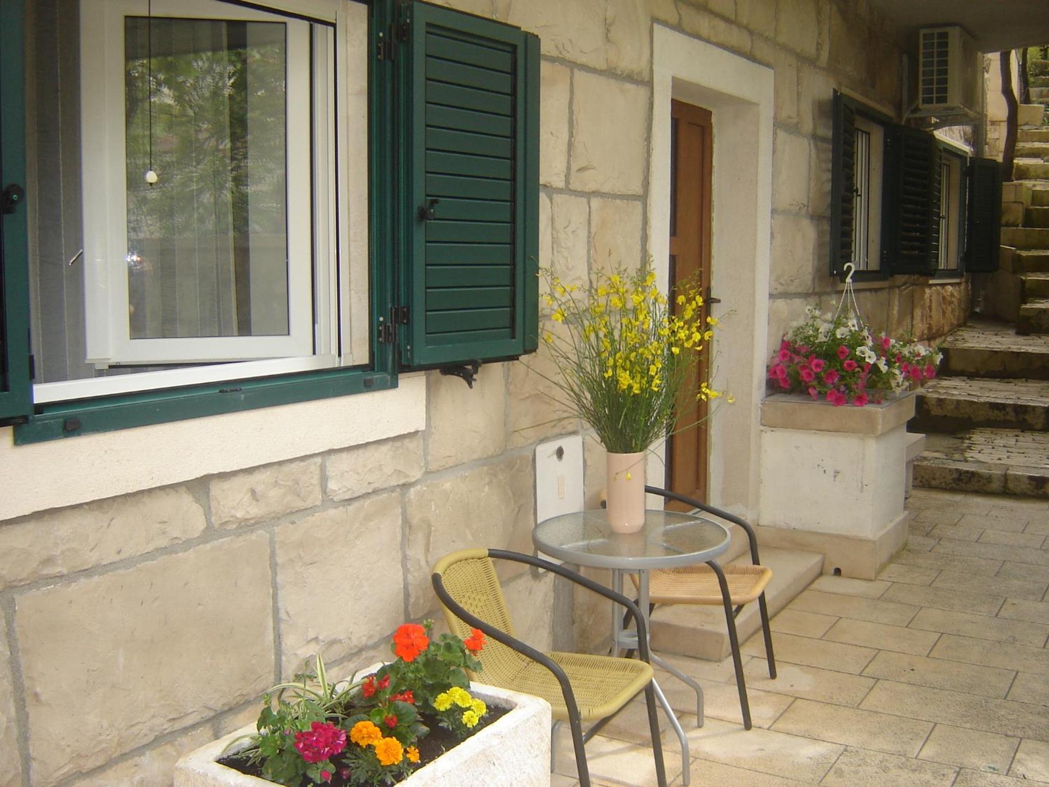 Apartment - Ground Floor photo 2