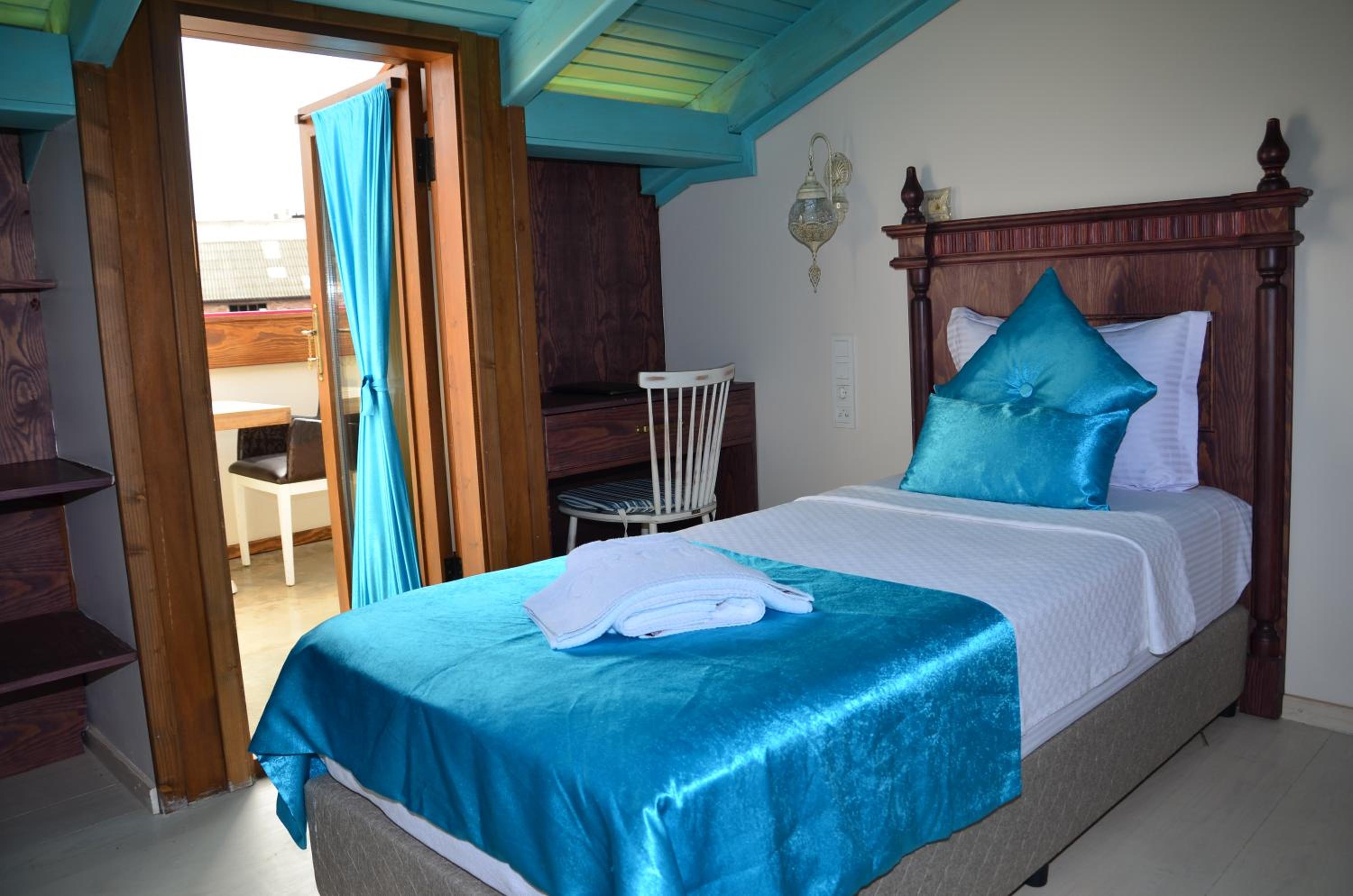 Economy Single Room