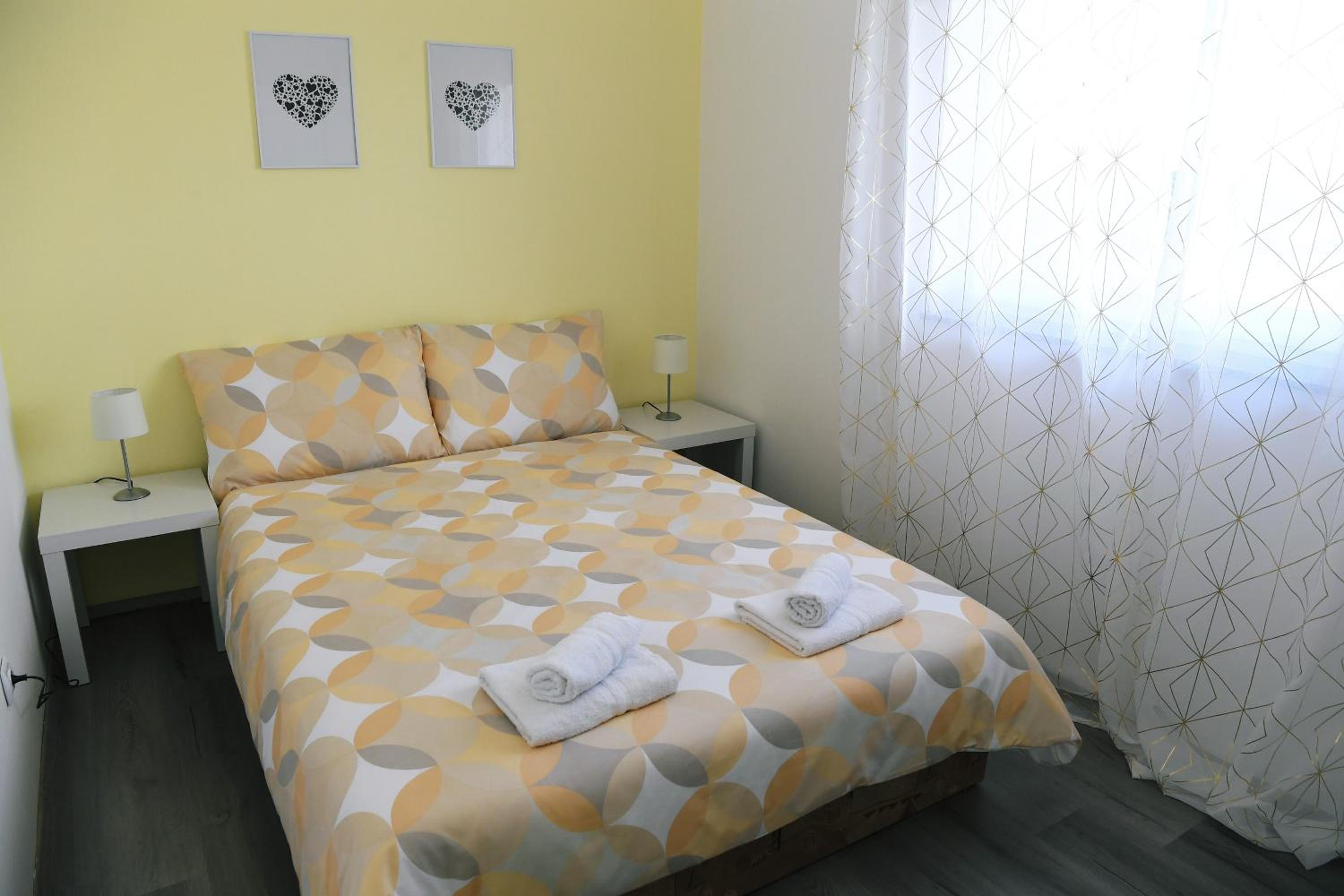 Apartment with Sea View - Photo 6