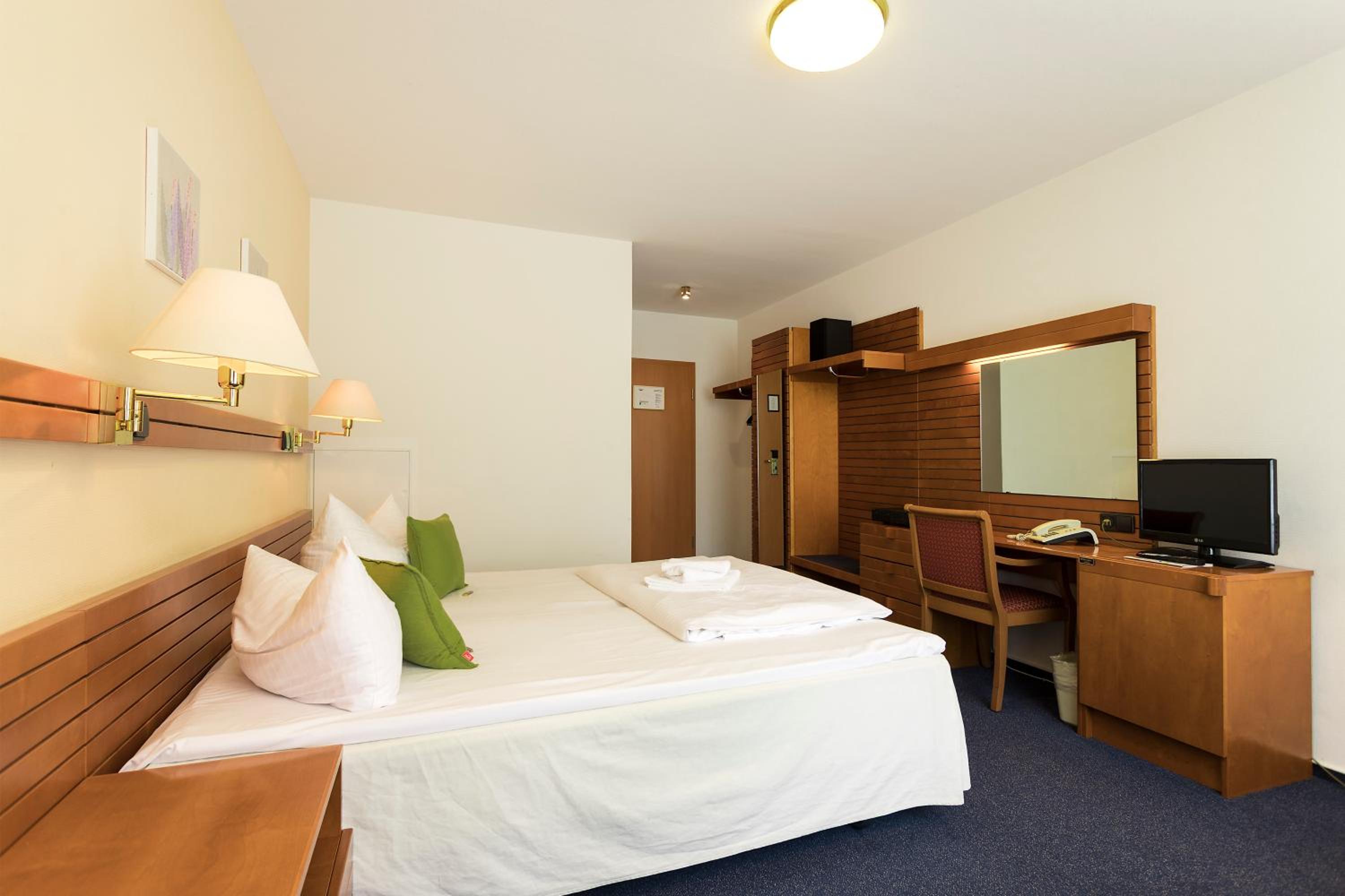 Double Room - Photo 4