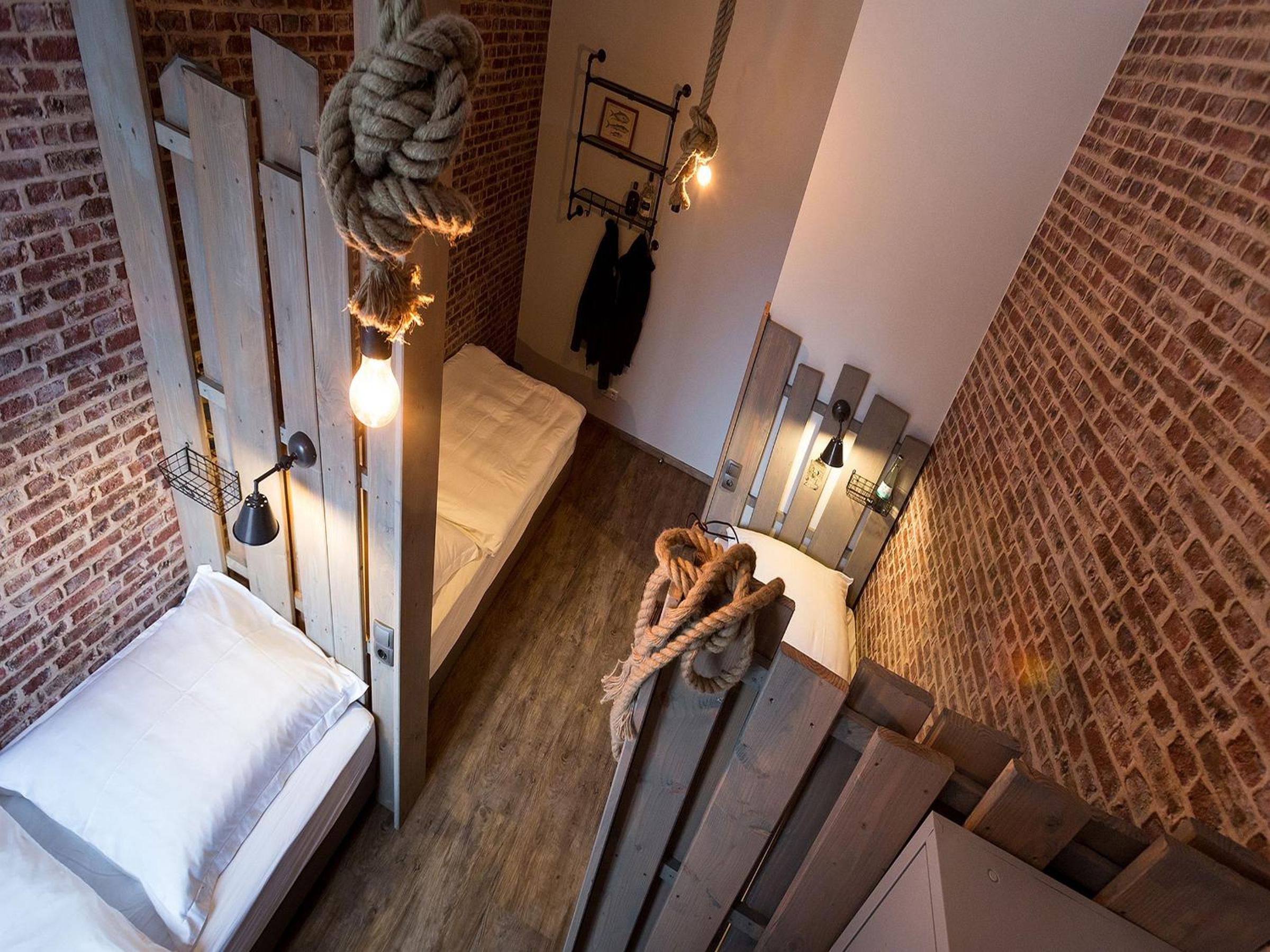 Single Bed in Dormitory Room photo 1