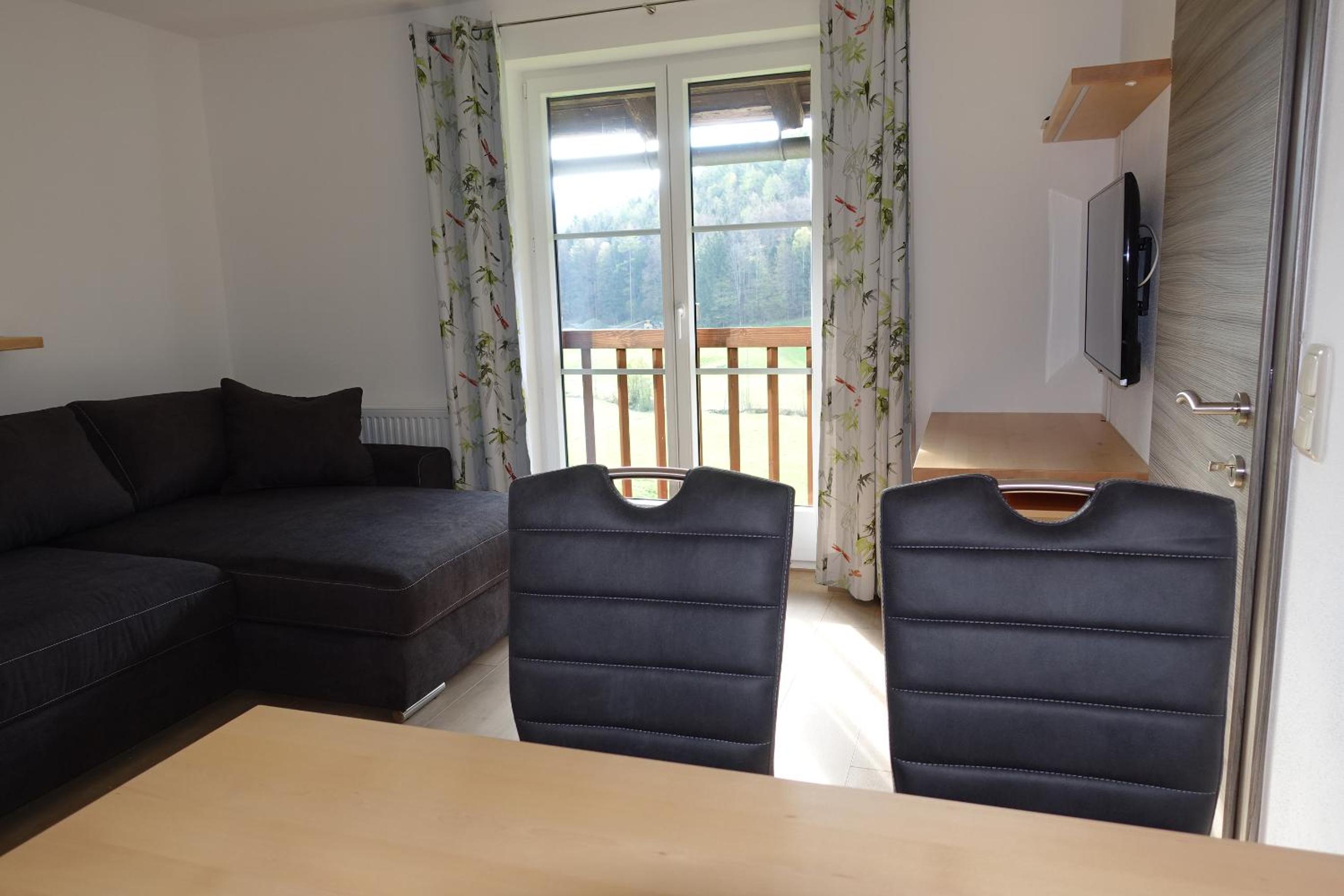Apartment photo 2