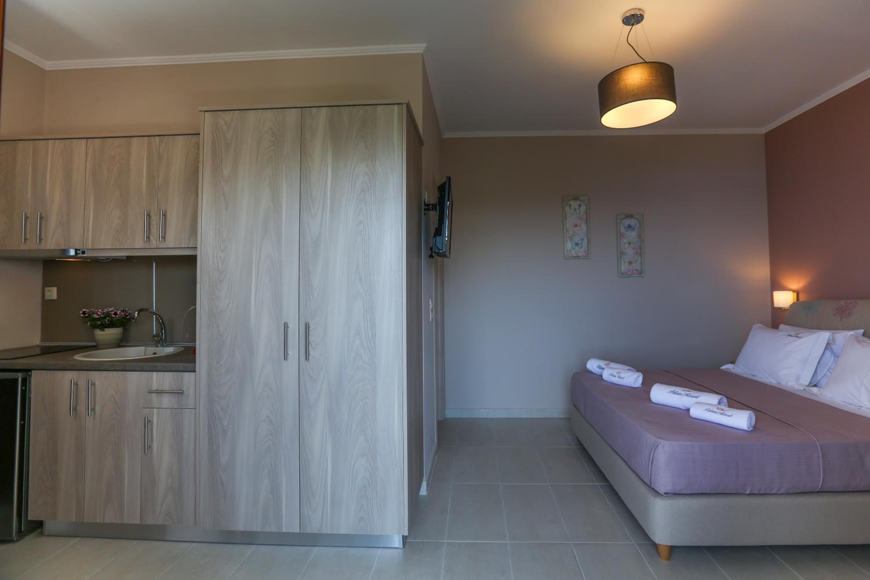 Deluxe Double Room with Sea View photo 2