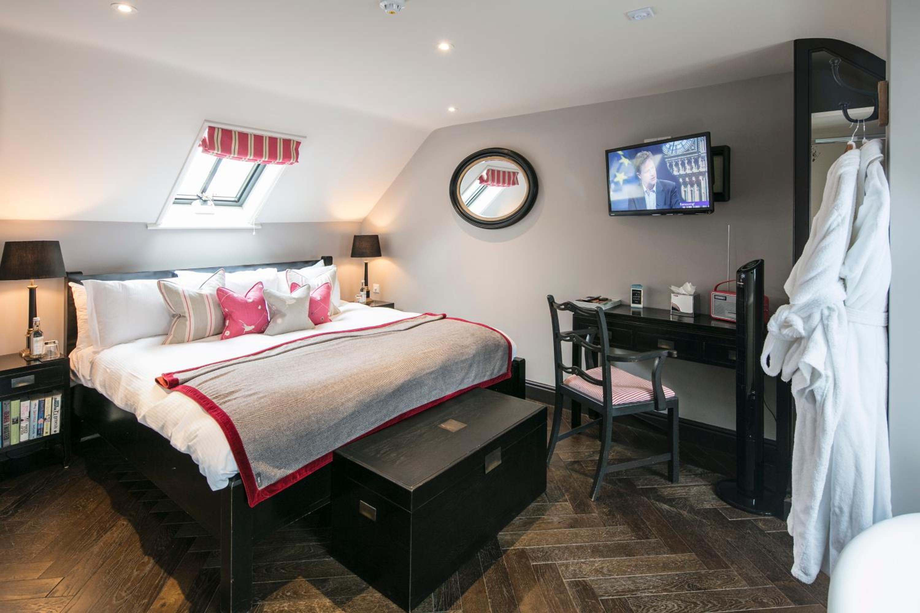 Deluxe Double Room with Bath