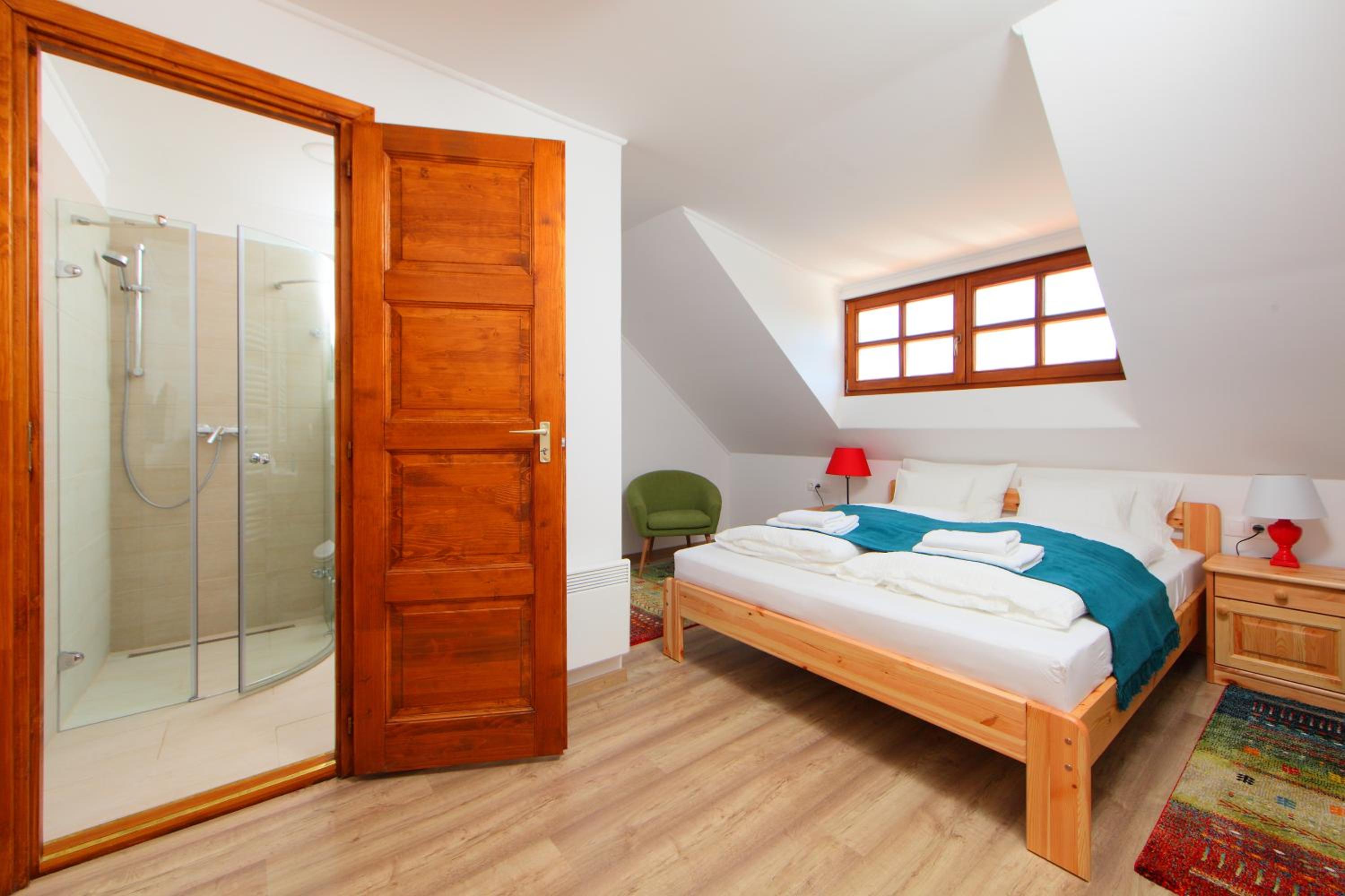 Deluxe Double Room - Photo 7