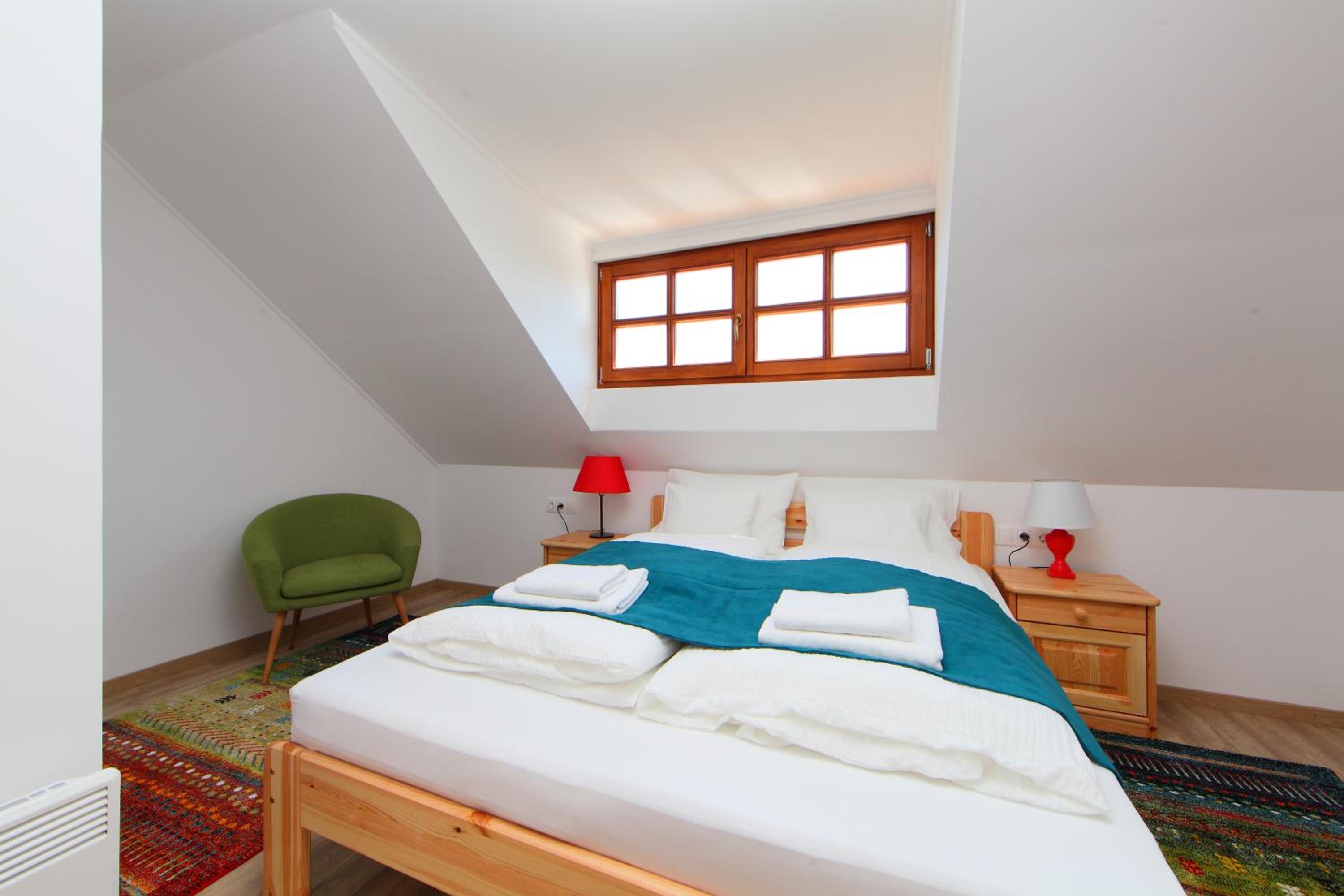 Deluxe Double Room - Photo 8