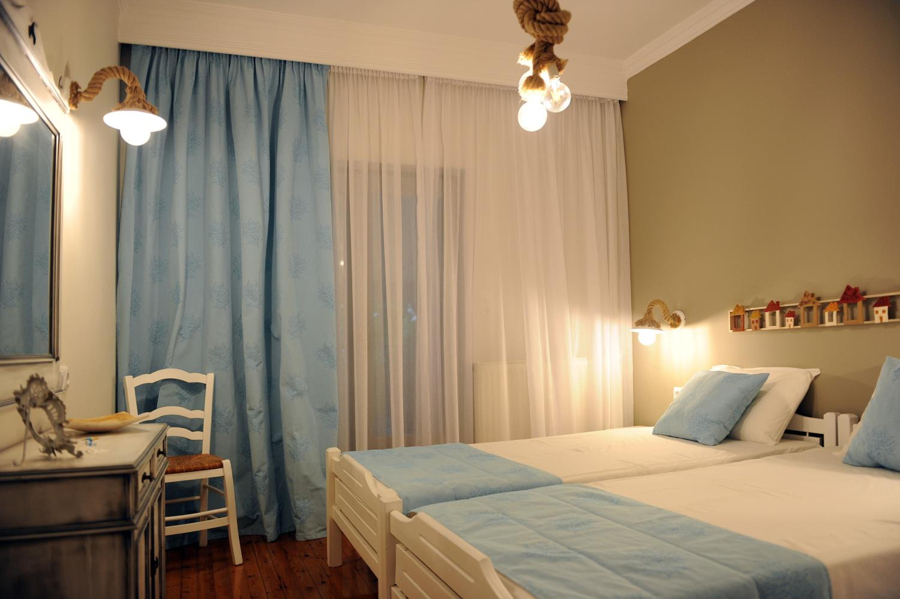 Deluxe Apartment photo 2
