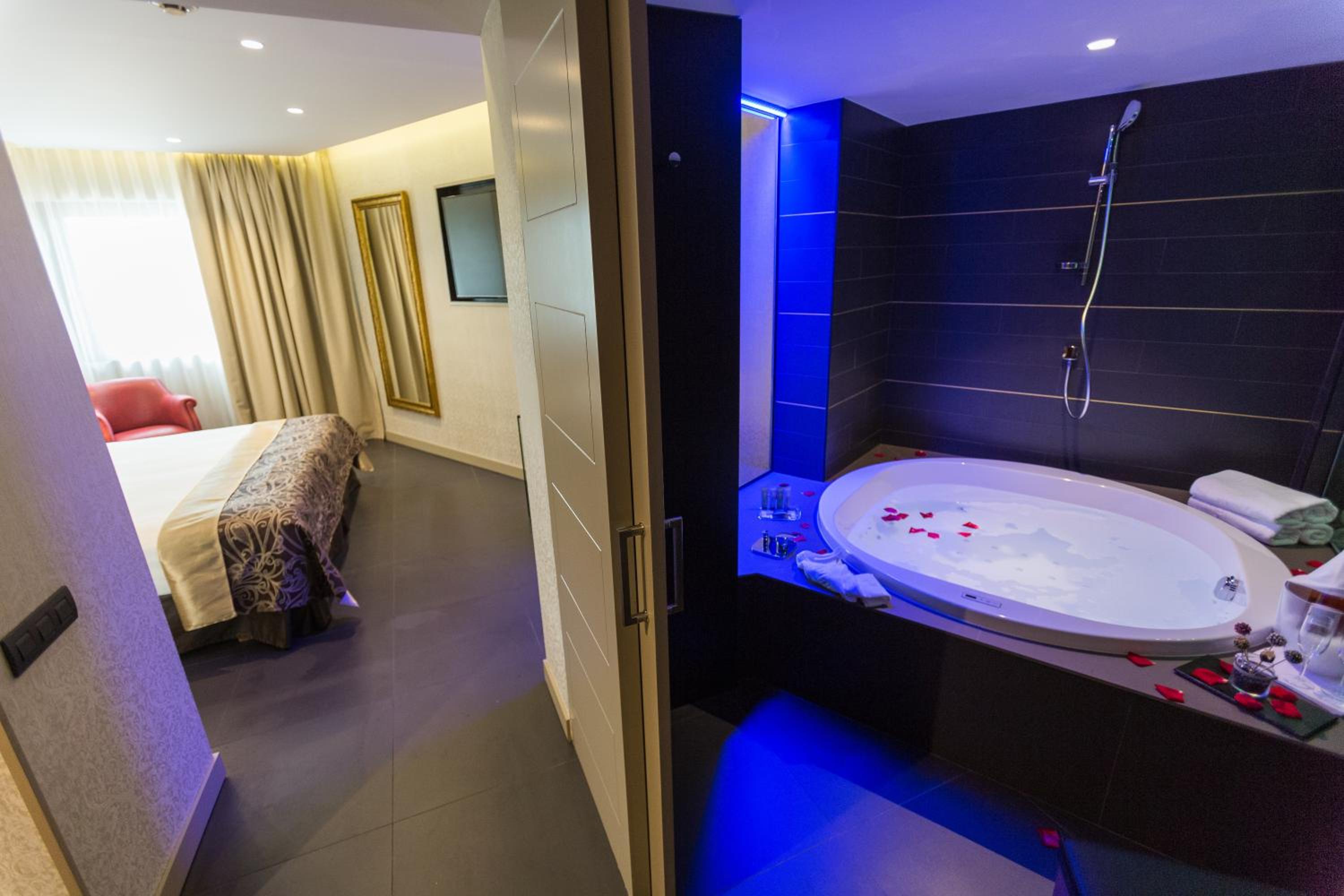 Suite con jacuzzi Malvasía