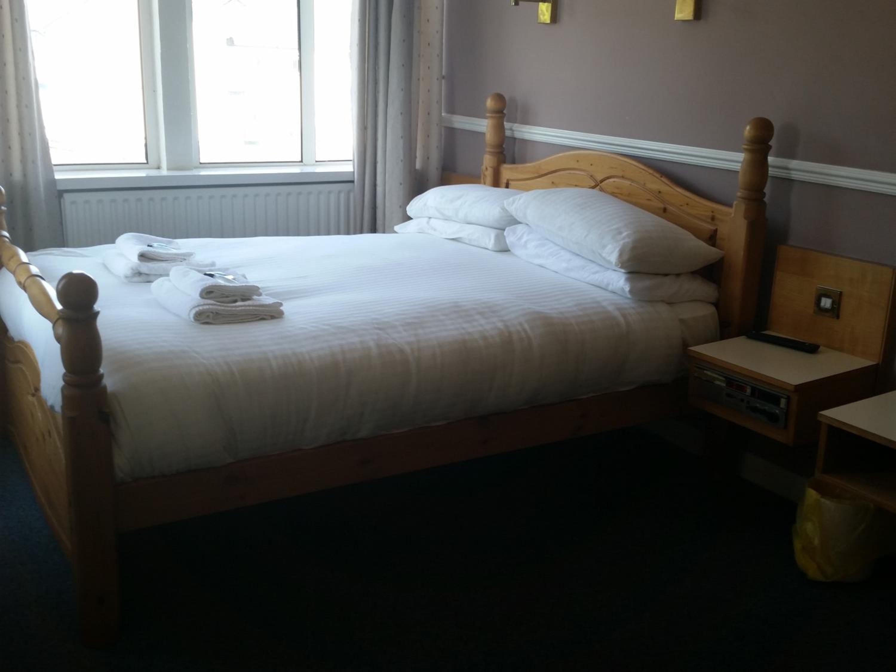 Double Room with Private Bathroom - Photo 1