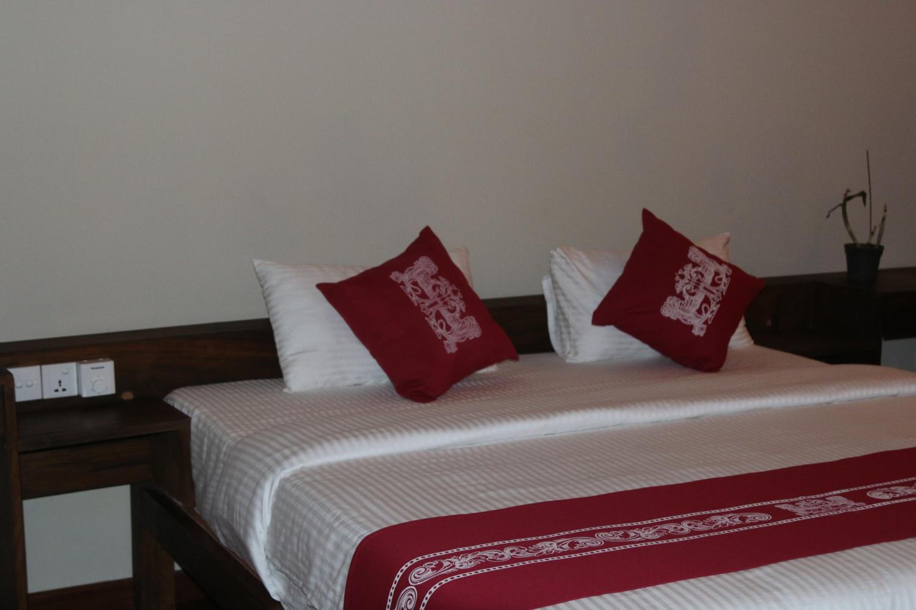 Deluxe Family Suite