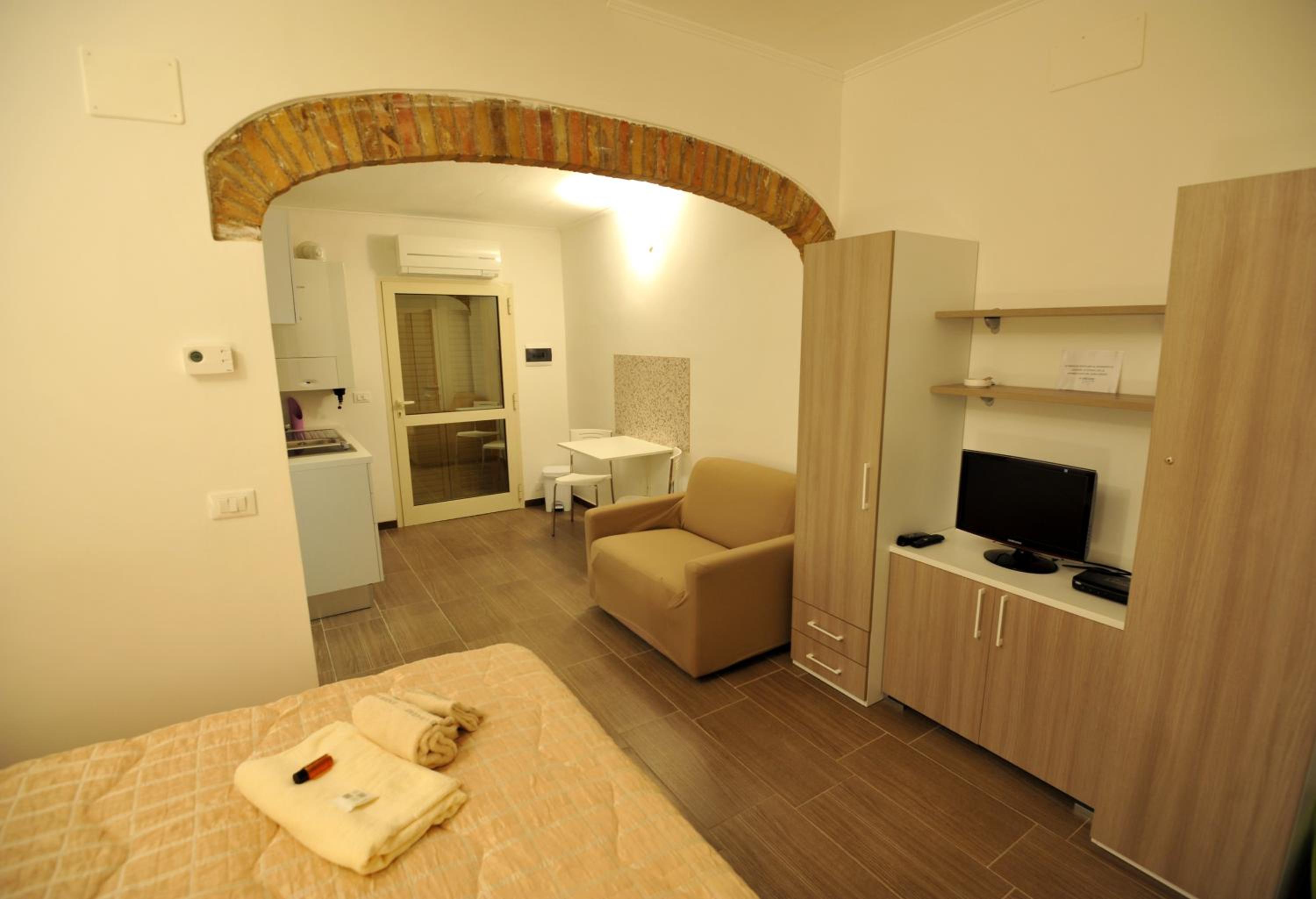 Triple Room with Bathroom