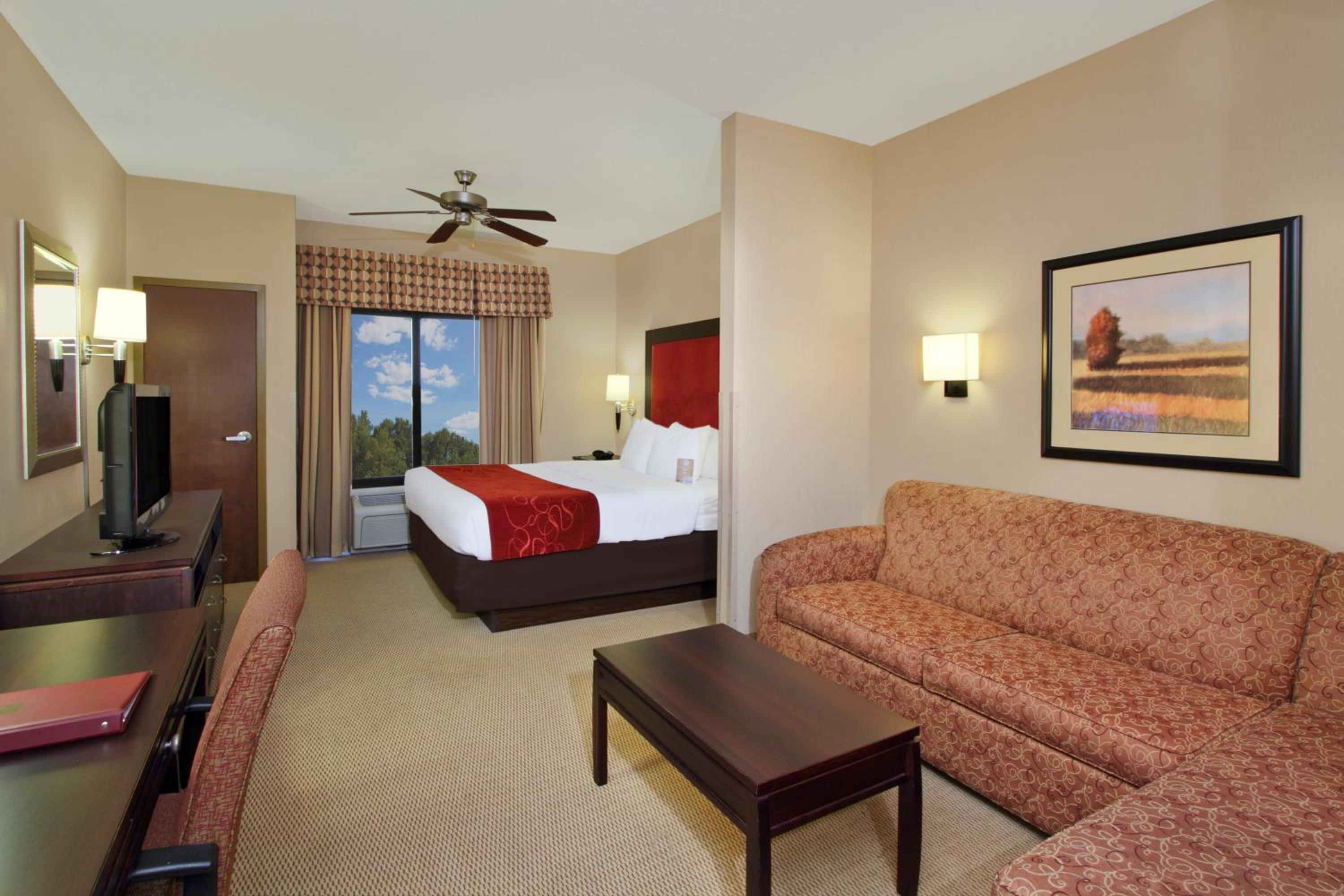 King Suite - Non-Smoking at Comfort Suites DFW N-Grapevine in Grapevine