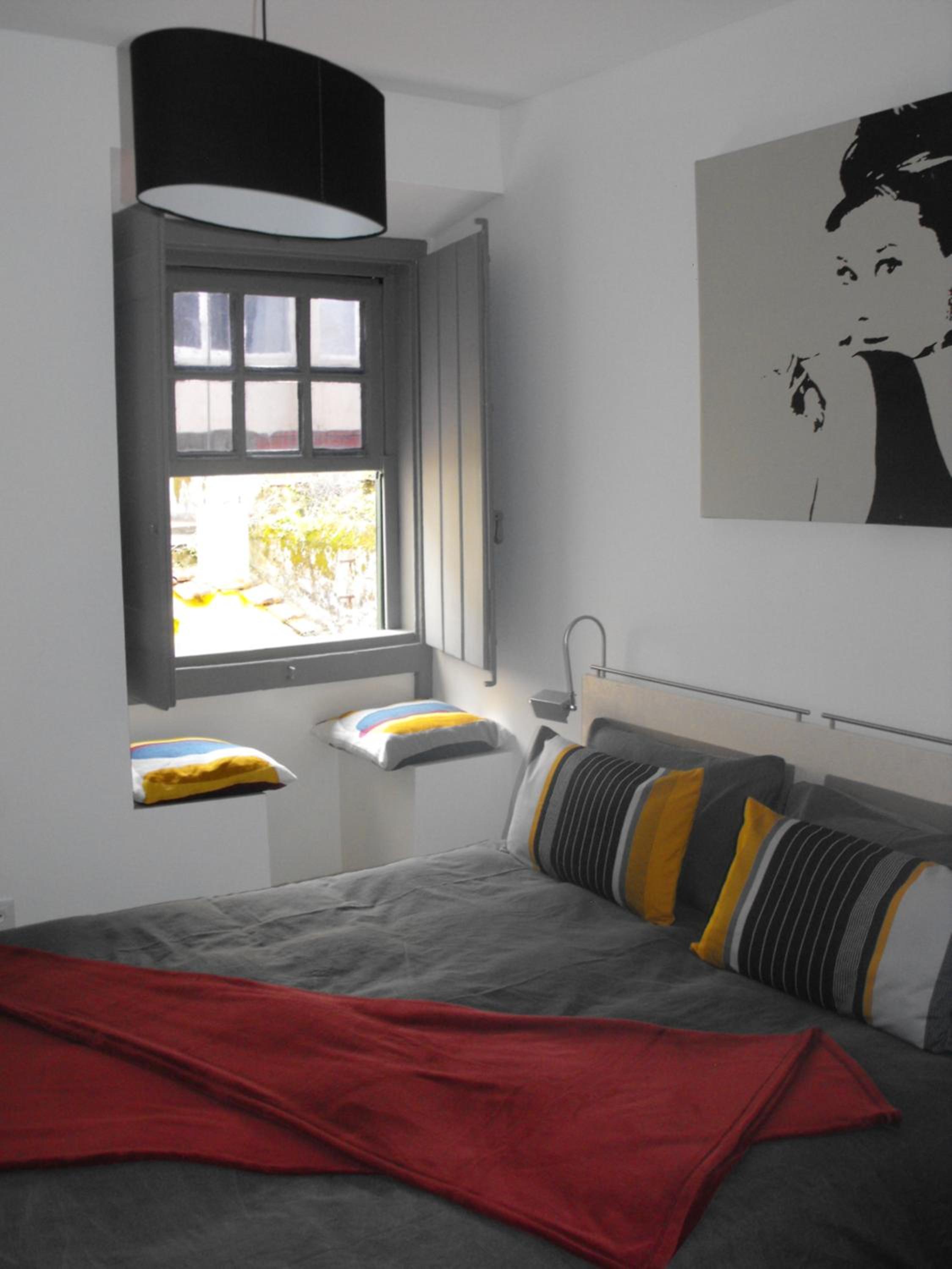 Two-Bedroom Apartment - Photo 9