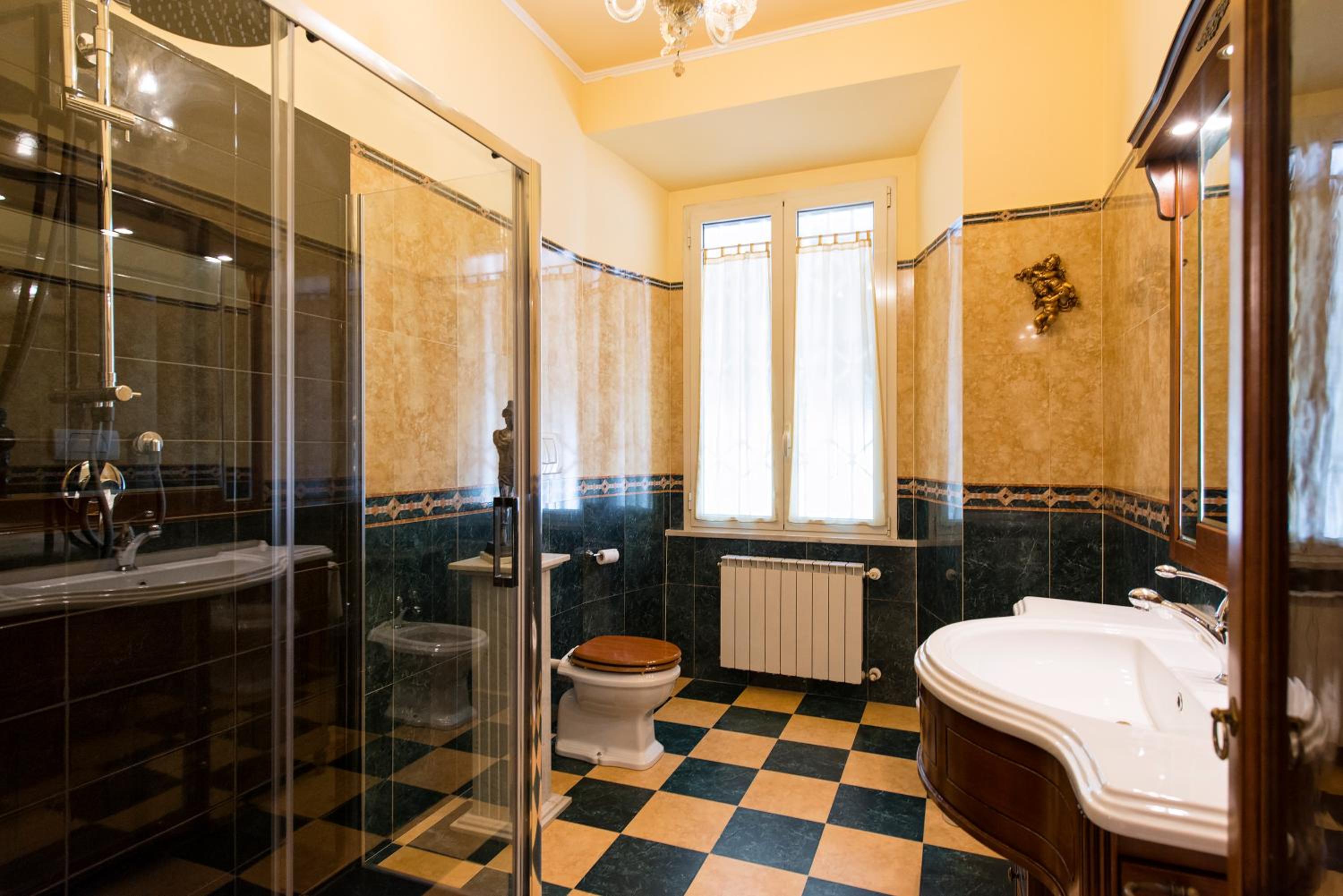 Deluxe Suite photo 3