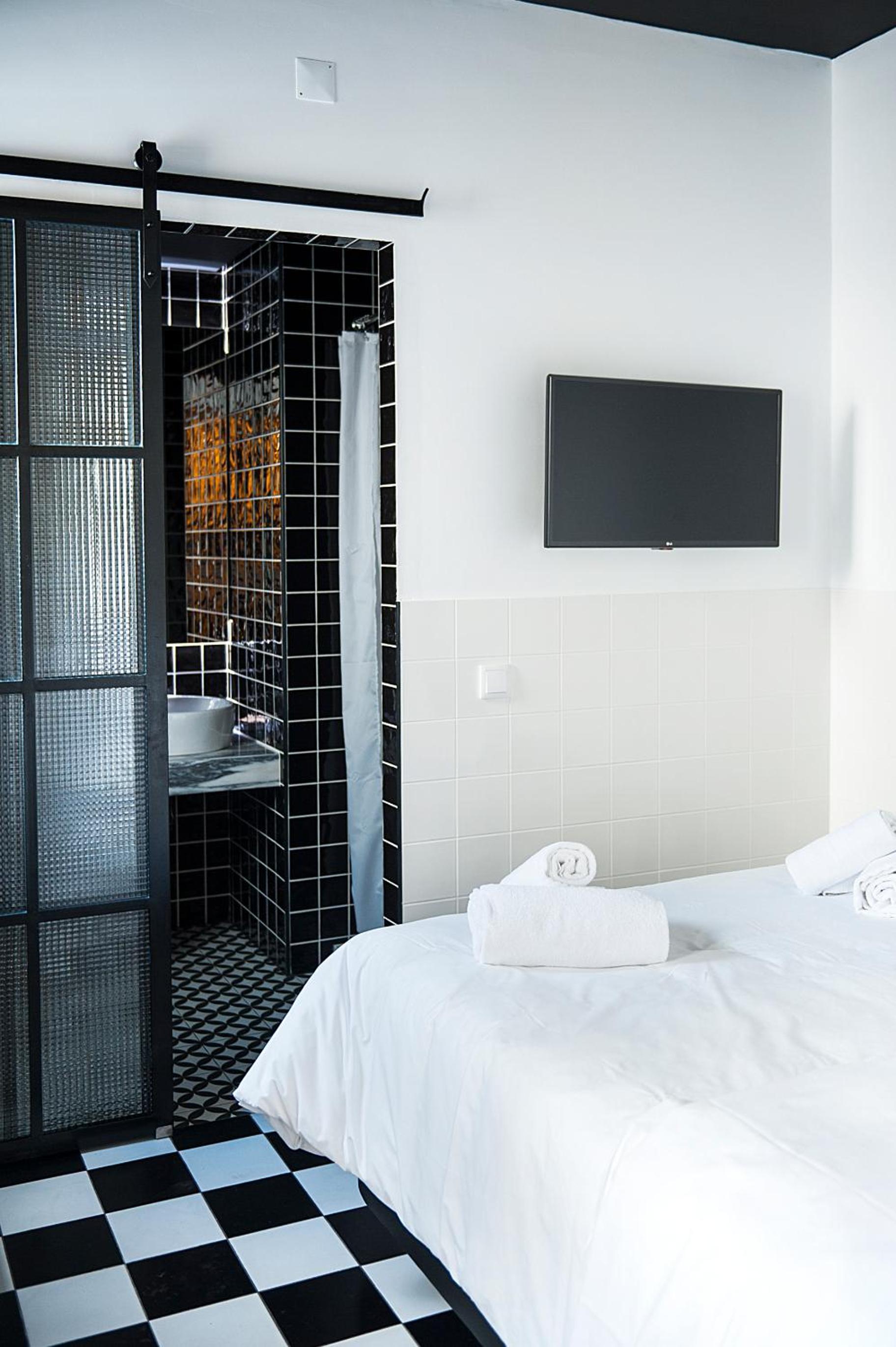 Budget Double Room photo 1