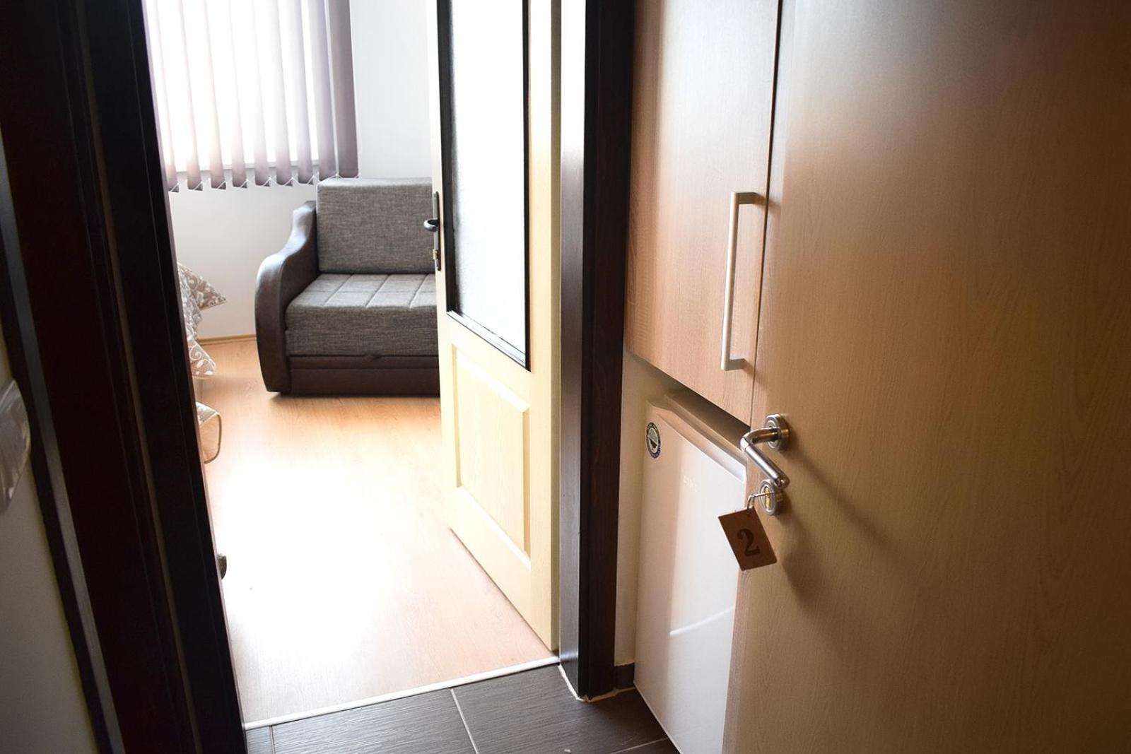 Twin Room with Extra Bed photo 3