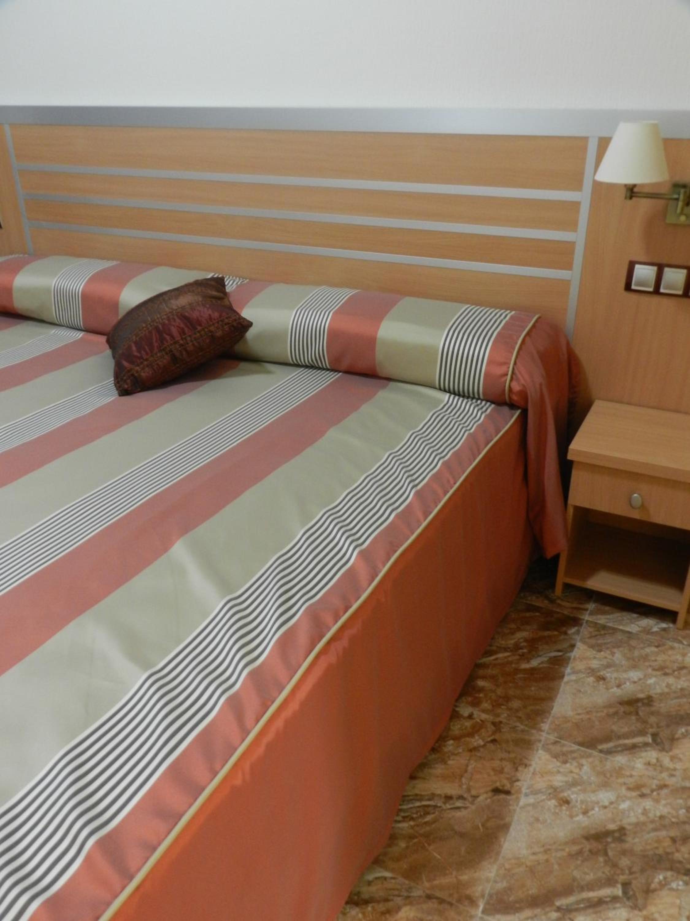 Standard Twin Room with Balcony photo 3
