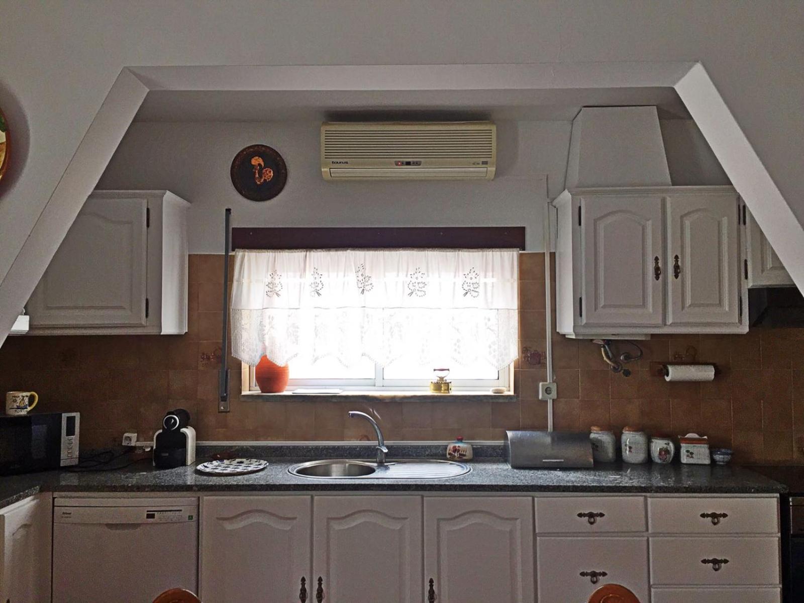 Double Room - Photo 9