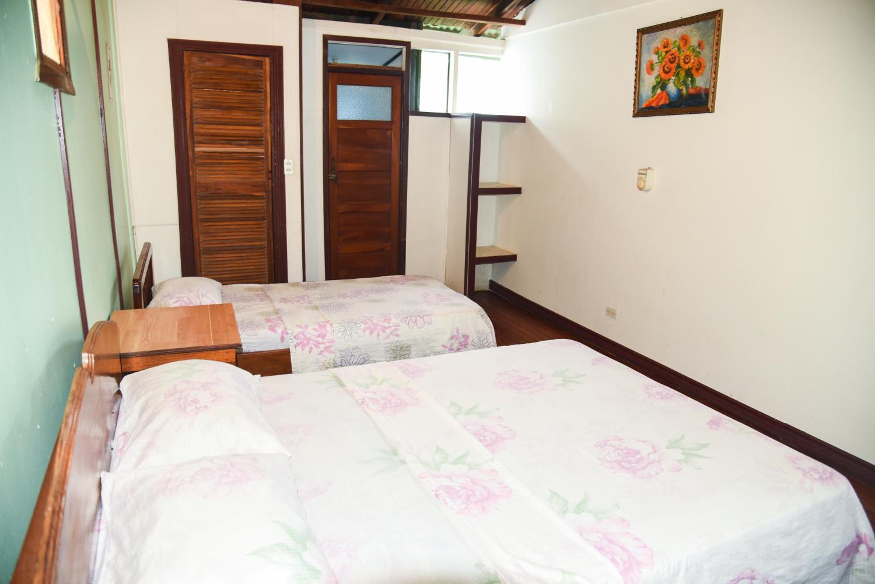 Triple Room (Fan, Private Bathroom, NO Hot Water - NO TV)