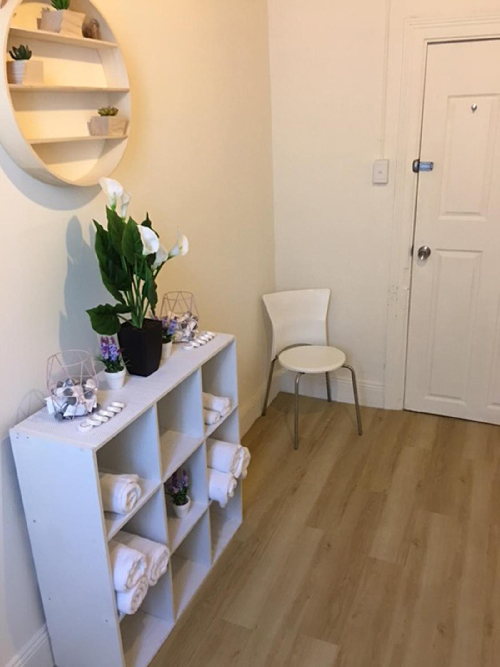 Double Room with Shared Bathroom 2 photo 2