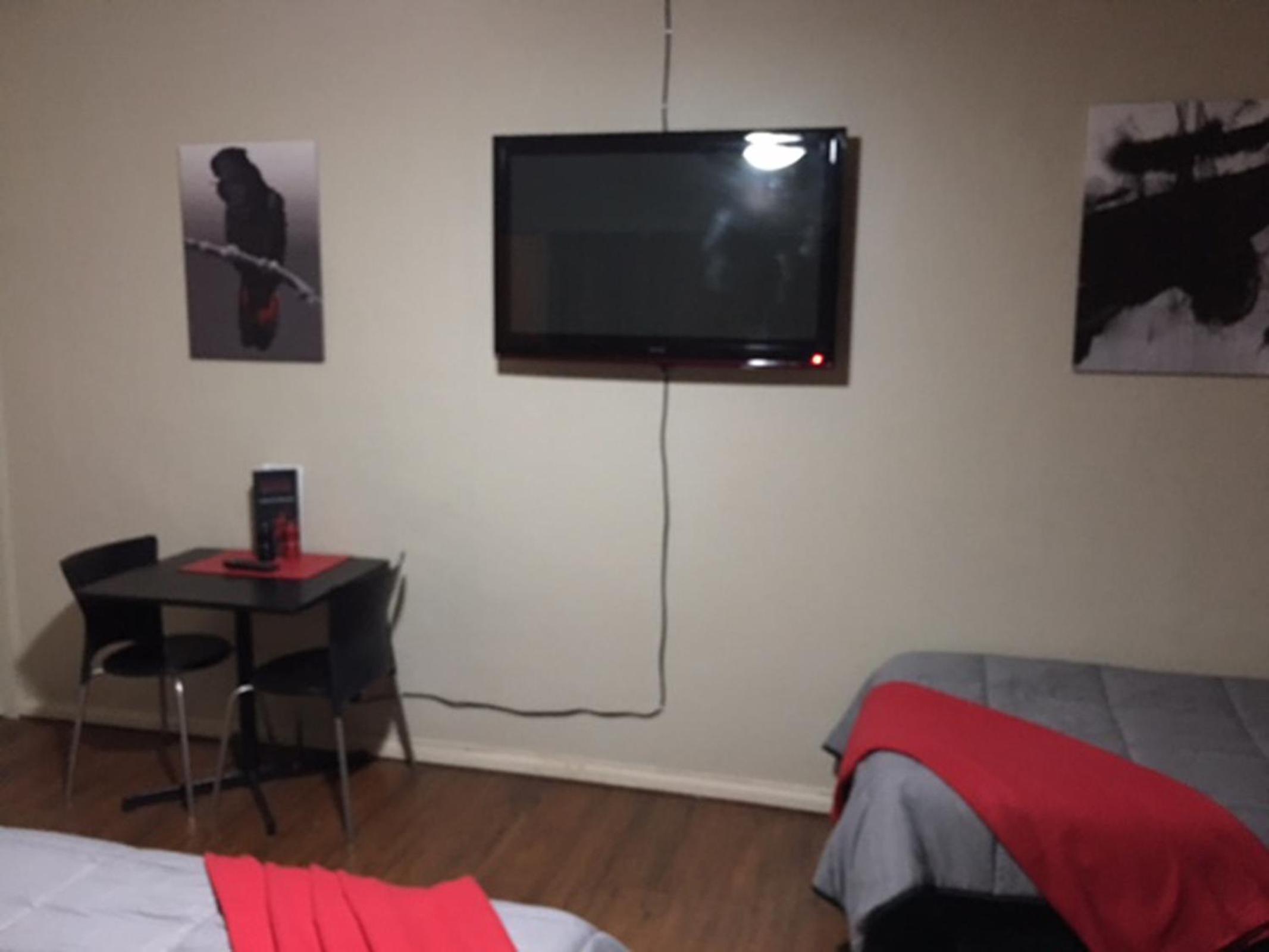 Double Room with Shared Bathroom photo 2