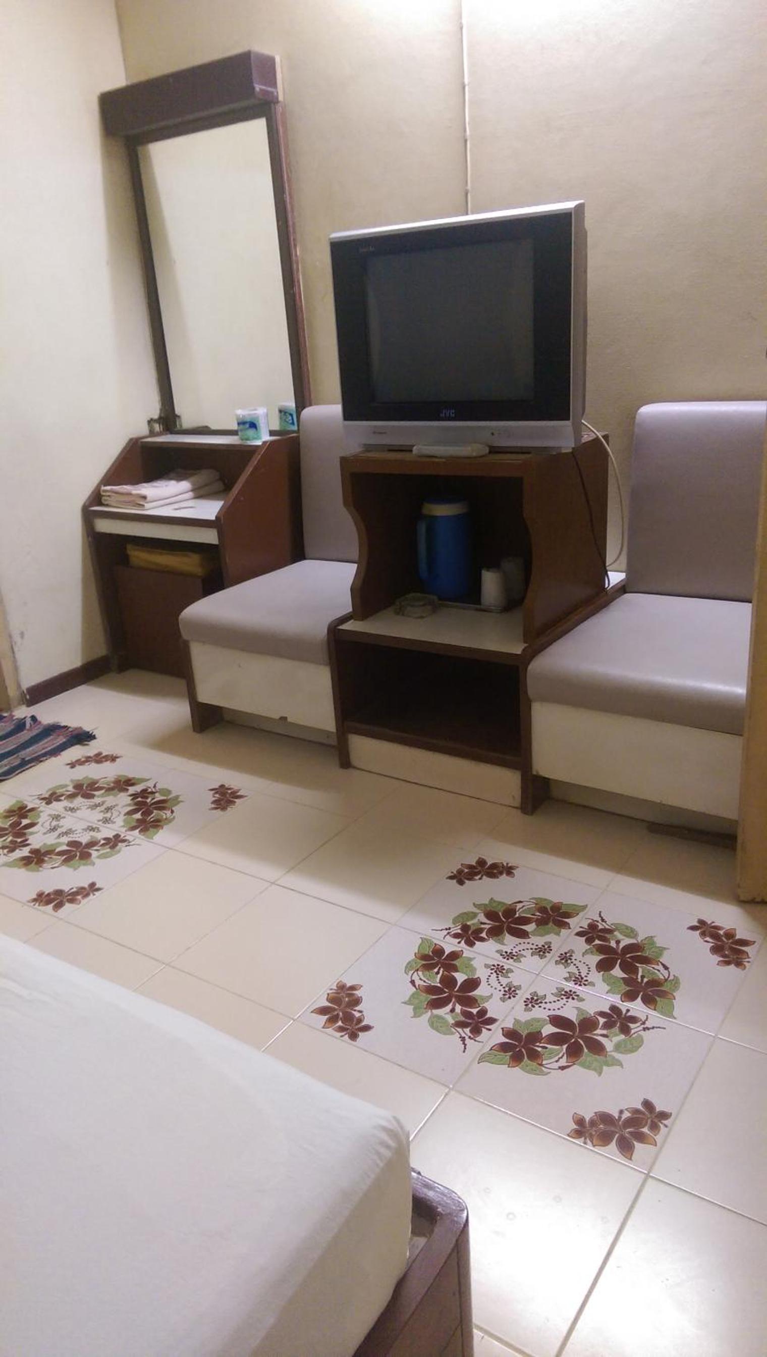 Double Room with Private Bathroom photo 2