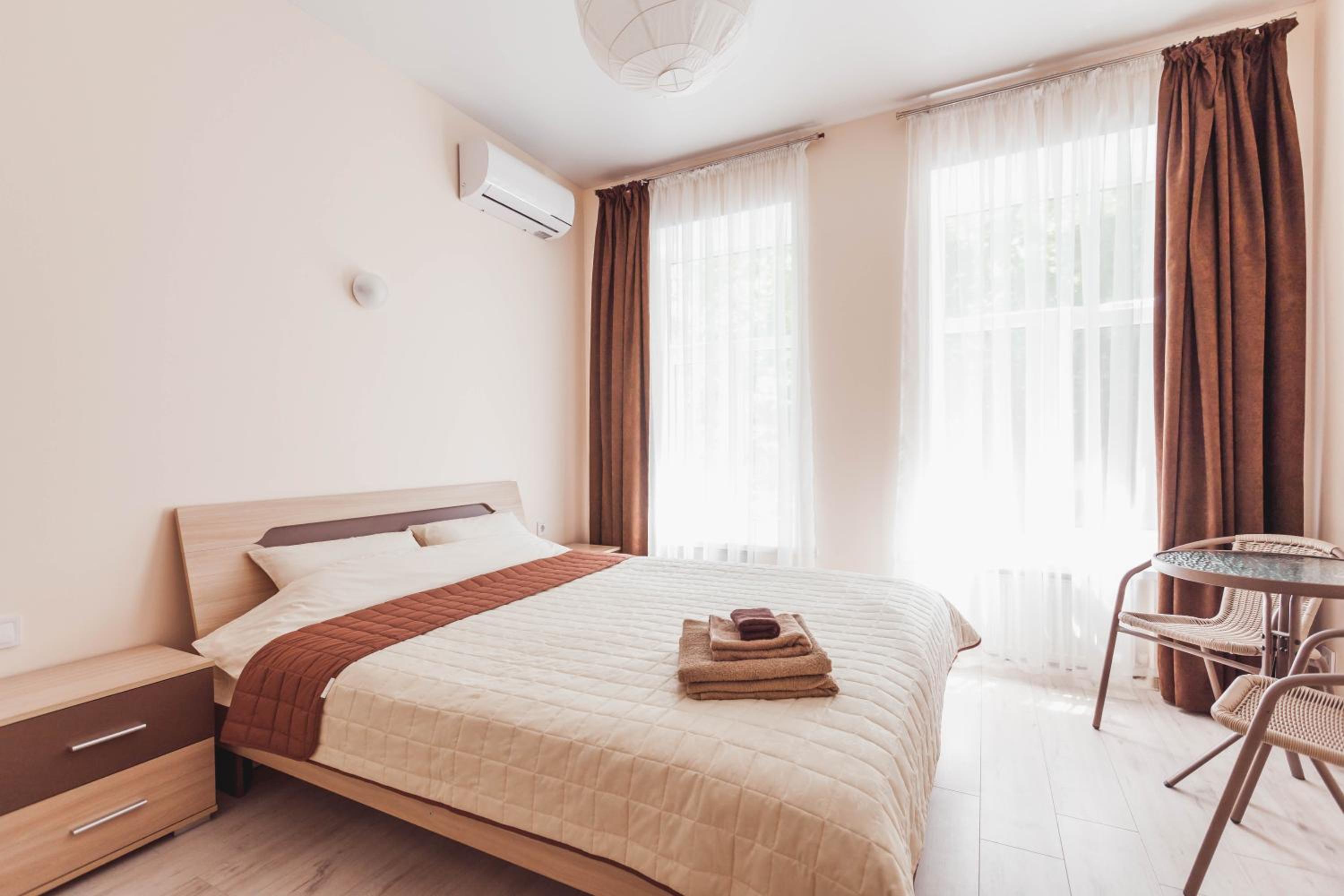 Studio Apartment photo 1
