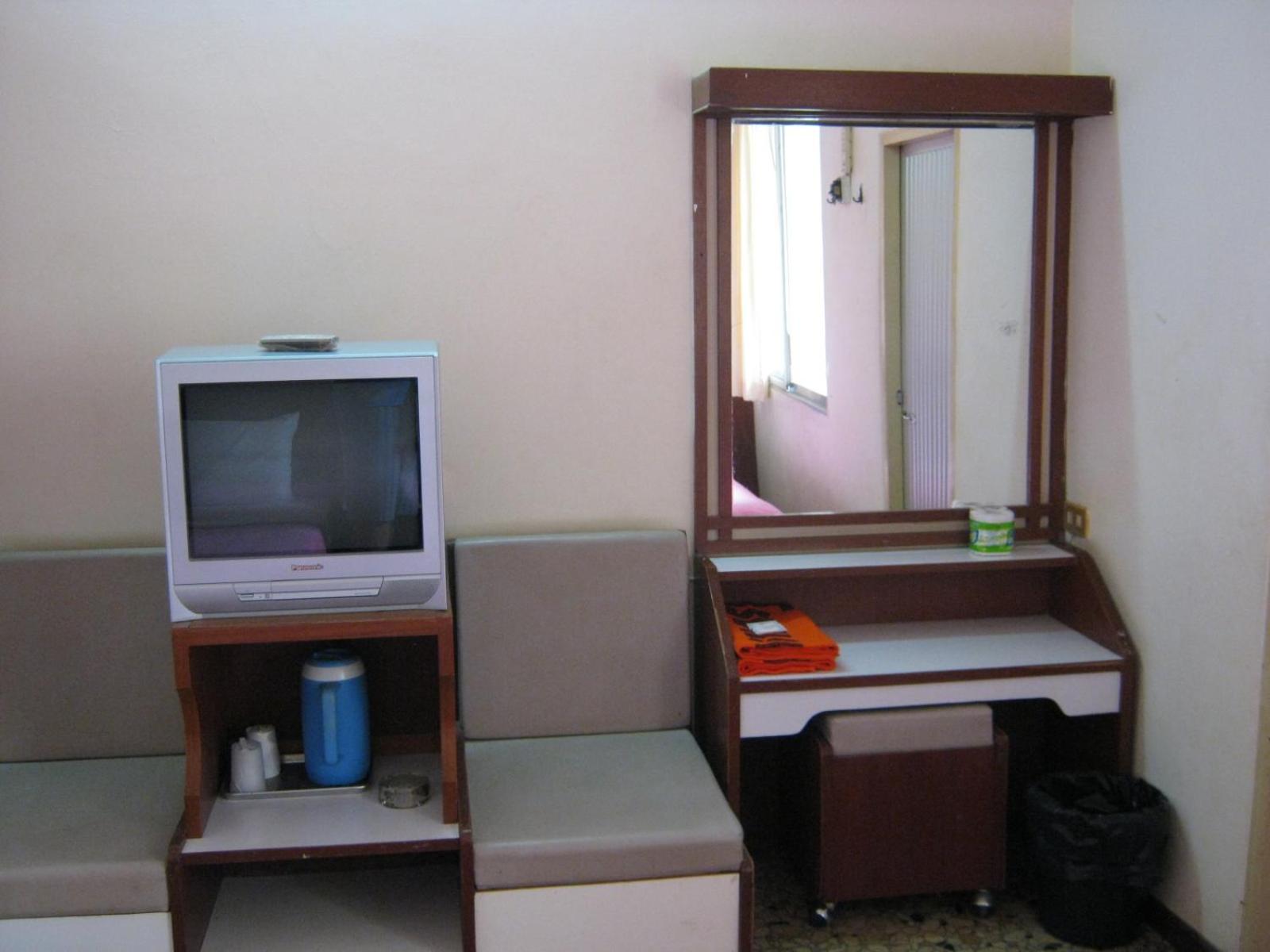 Standard Double Room with Fan photo 3