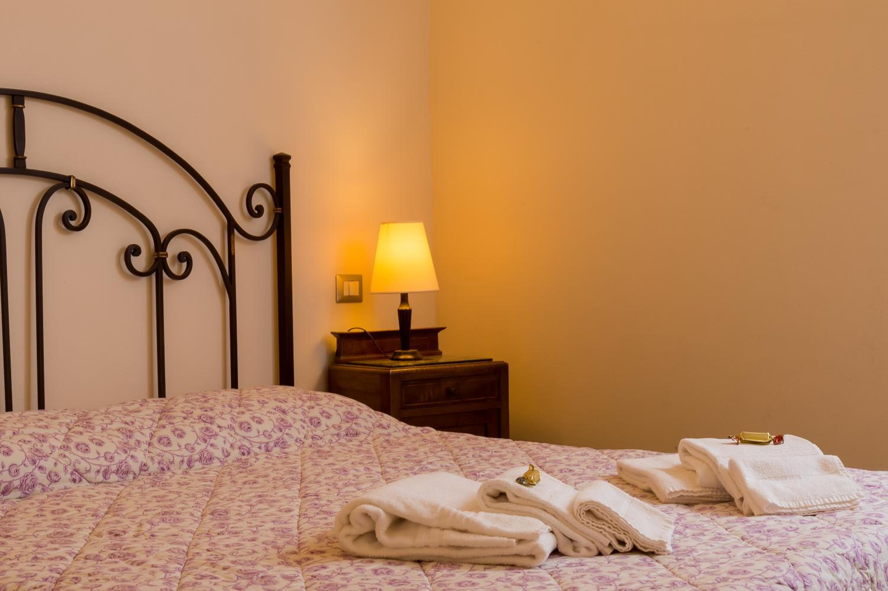 One-Bedroom Suite with Sofa Bed - Photo 19