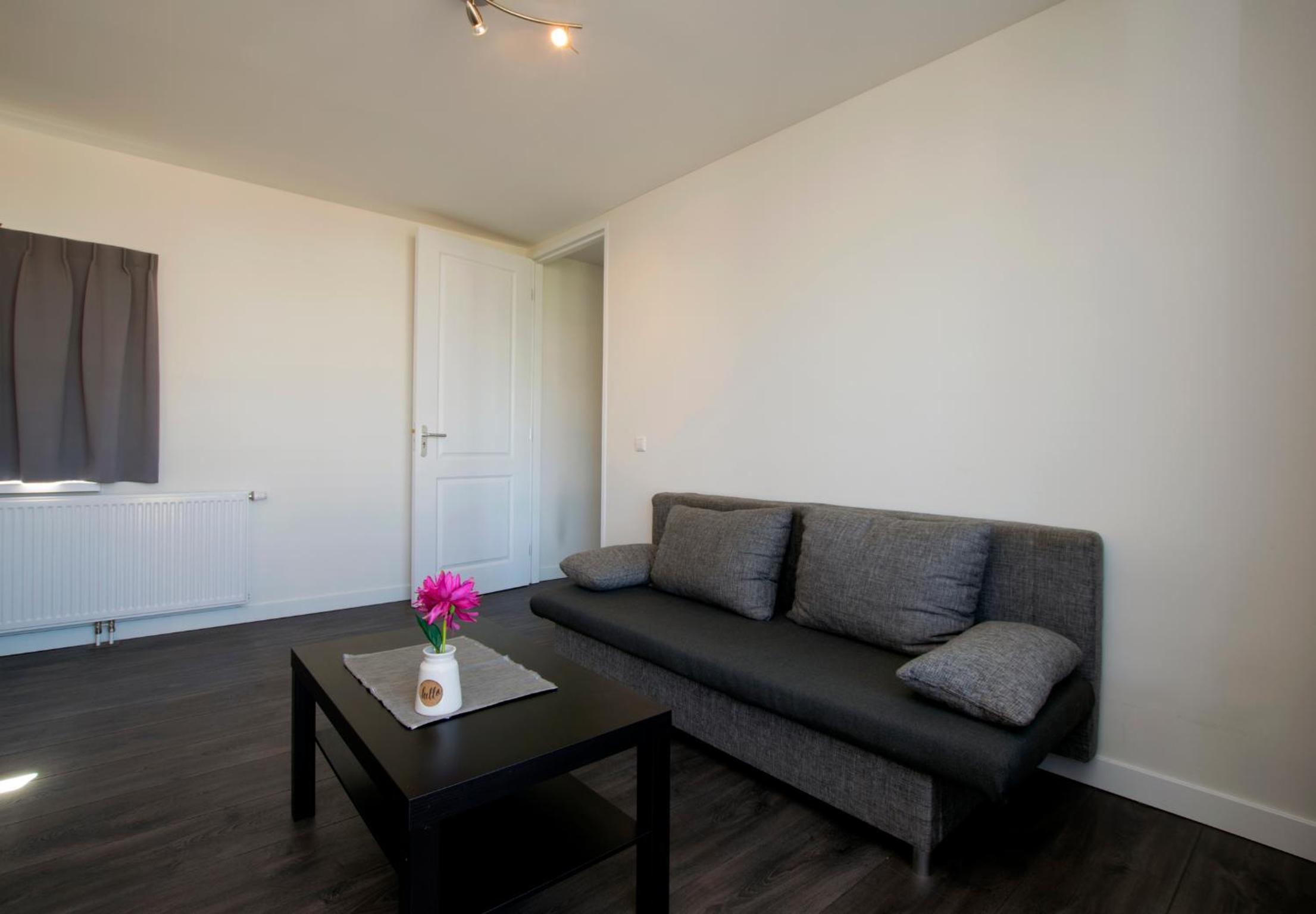 Apartment photo 3