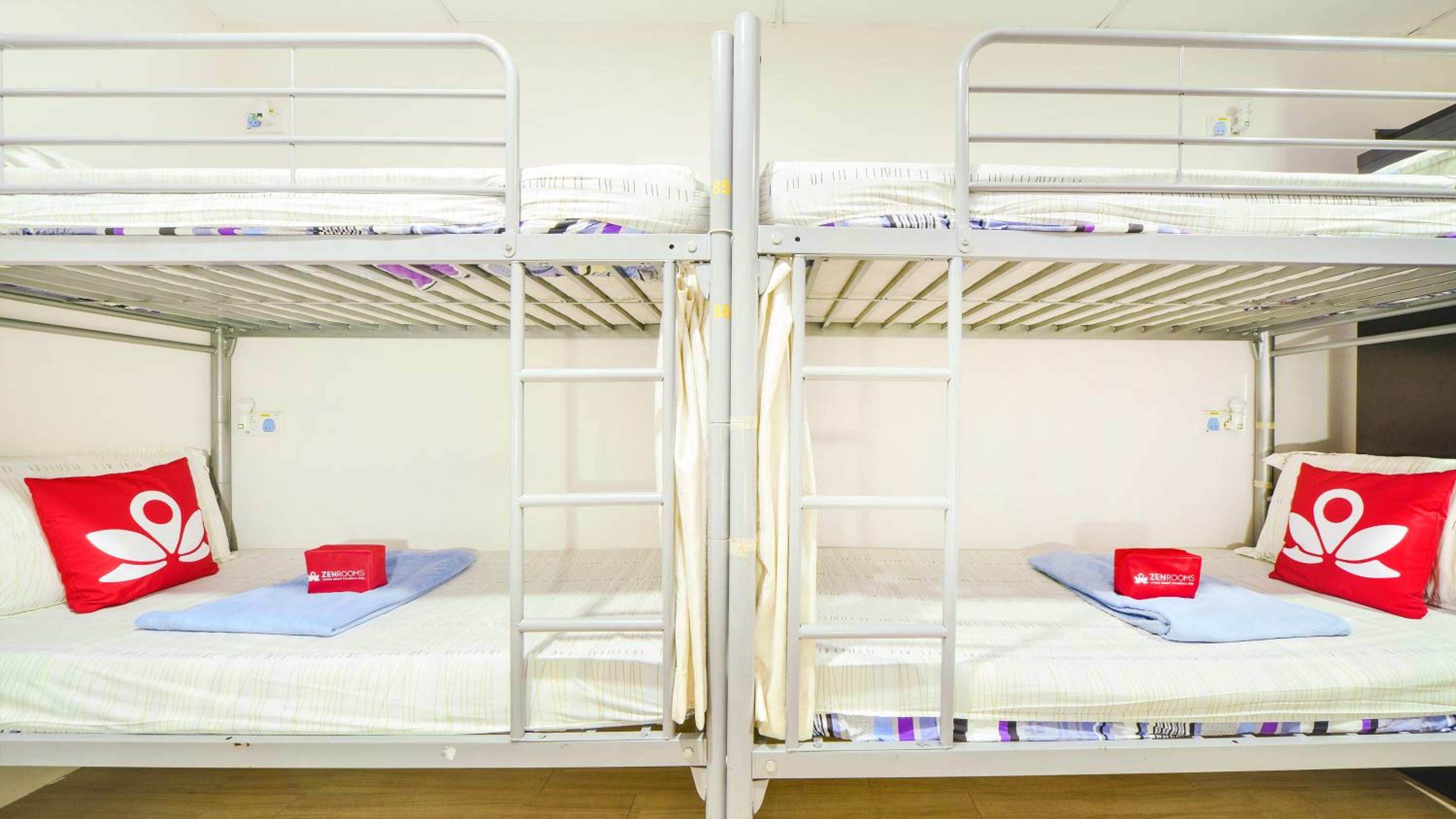 Bed in 10-Bed Mixed Dormitory Room photo 3