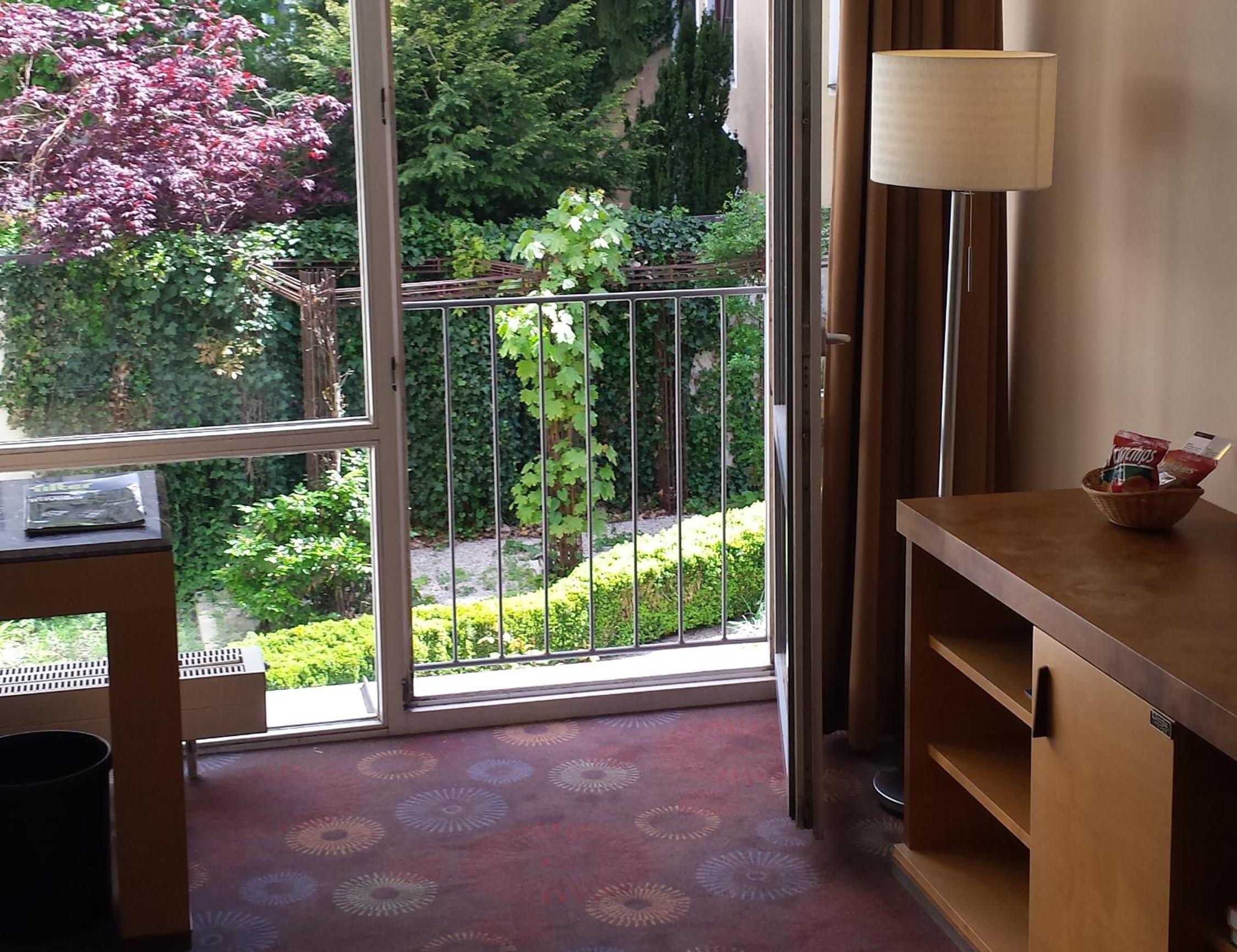 Classic Room - Photo 3